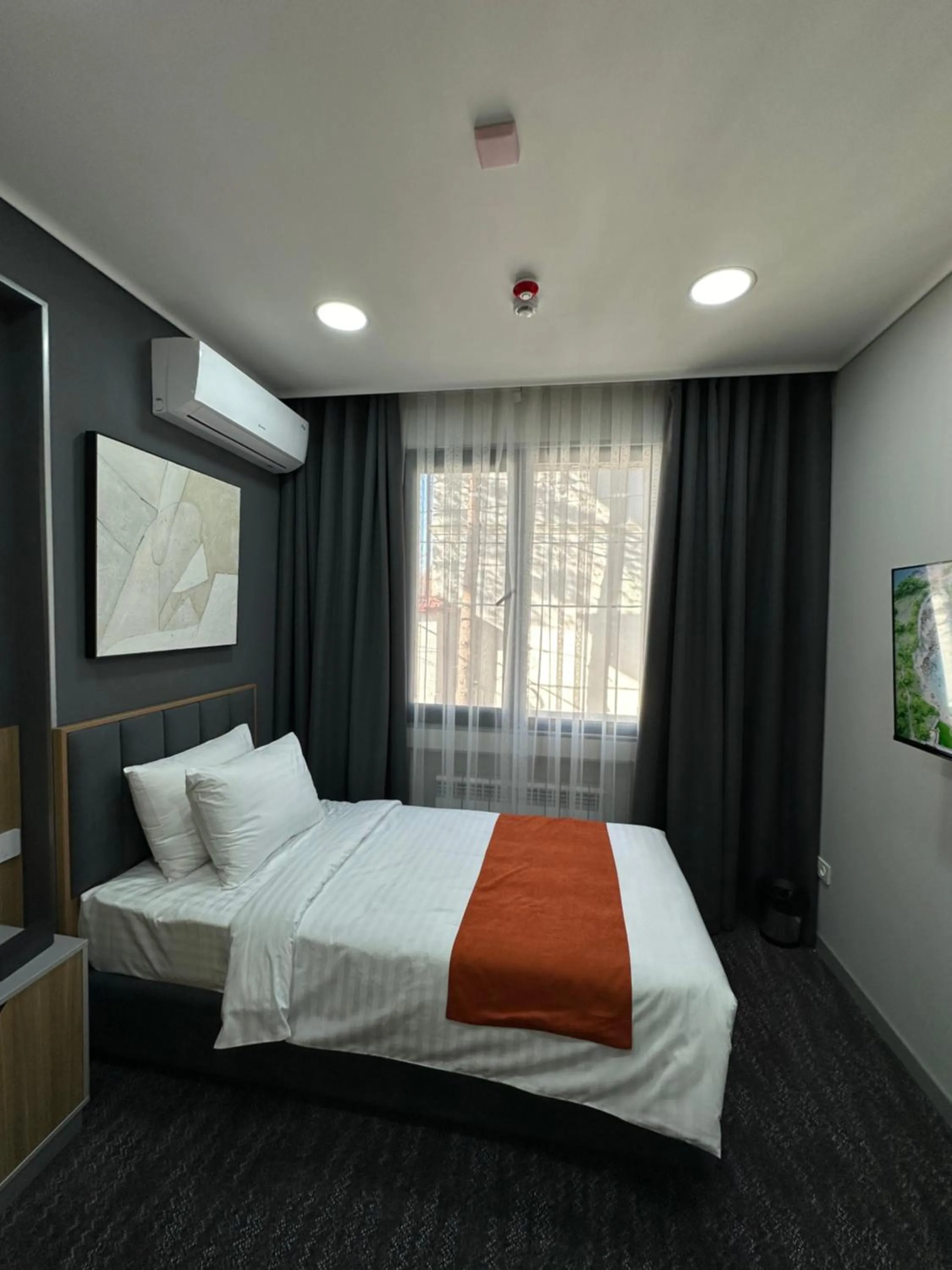 Bed in Nuovo Boutique Hotel