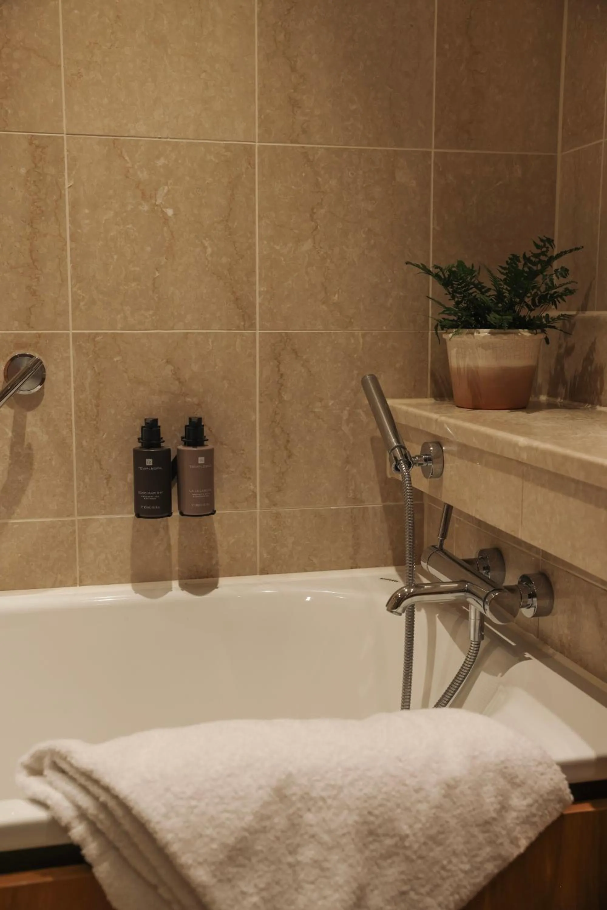 Bathroom in Donnington Hotel, Spa & Golf