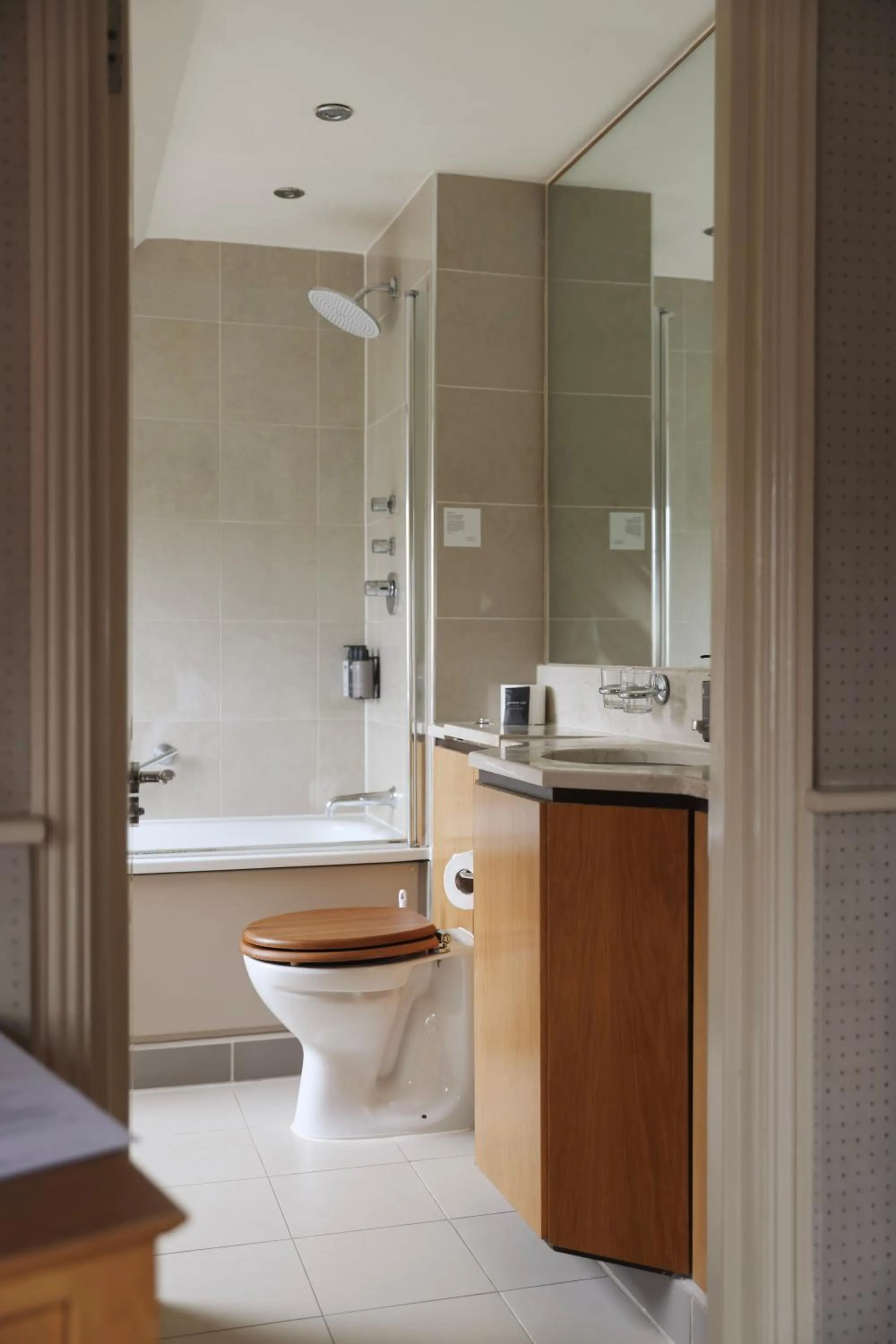 Bathroom in Donnington Hotel, Spa & Golf