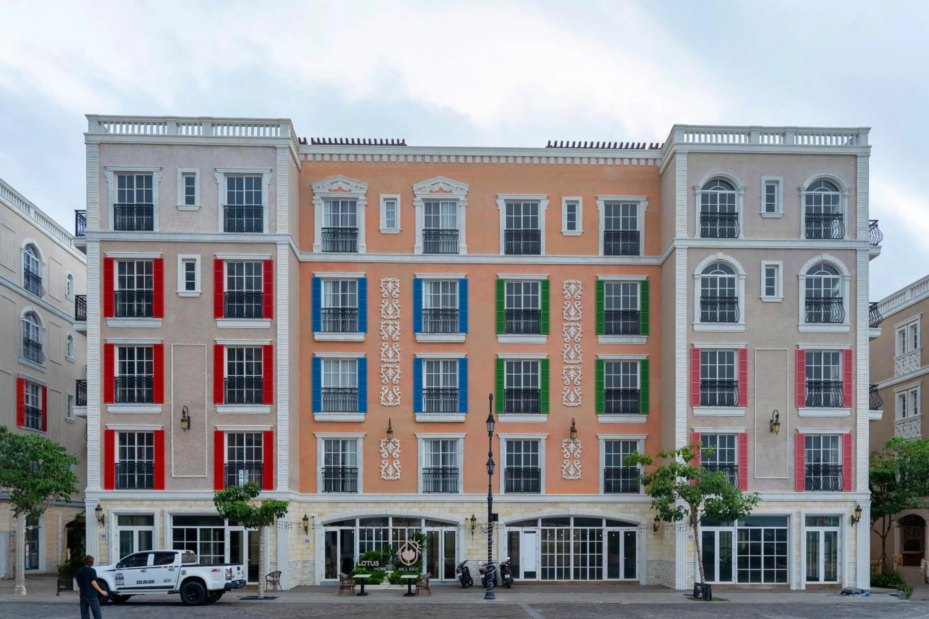 Property building in Lotus Home Hillside