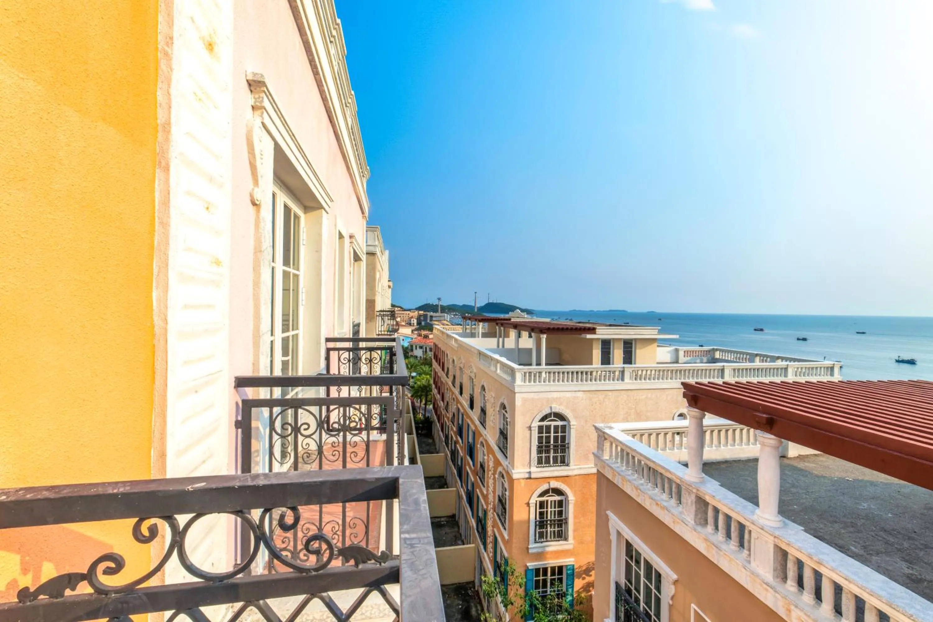 Property building in Lotus Home Hillside