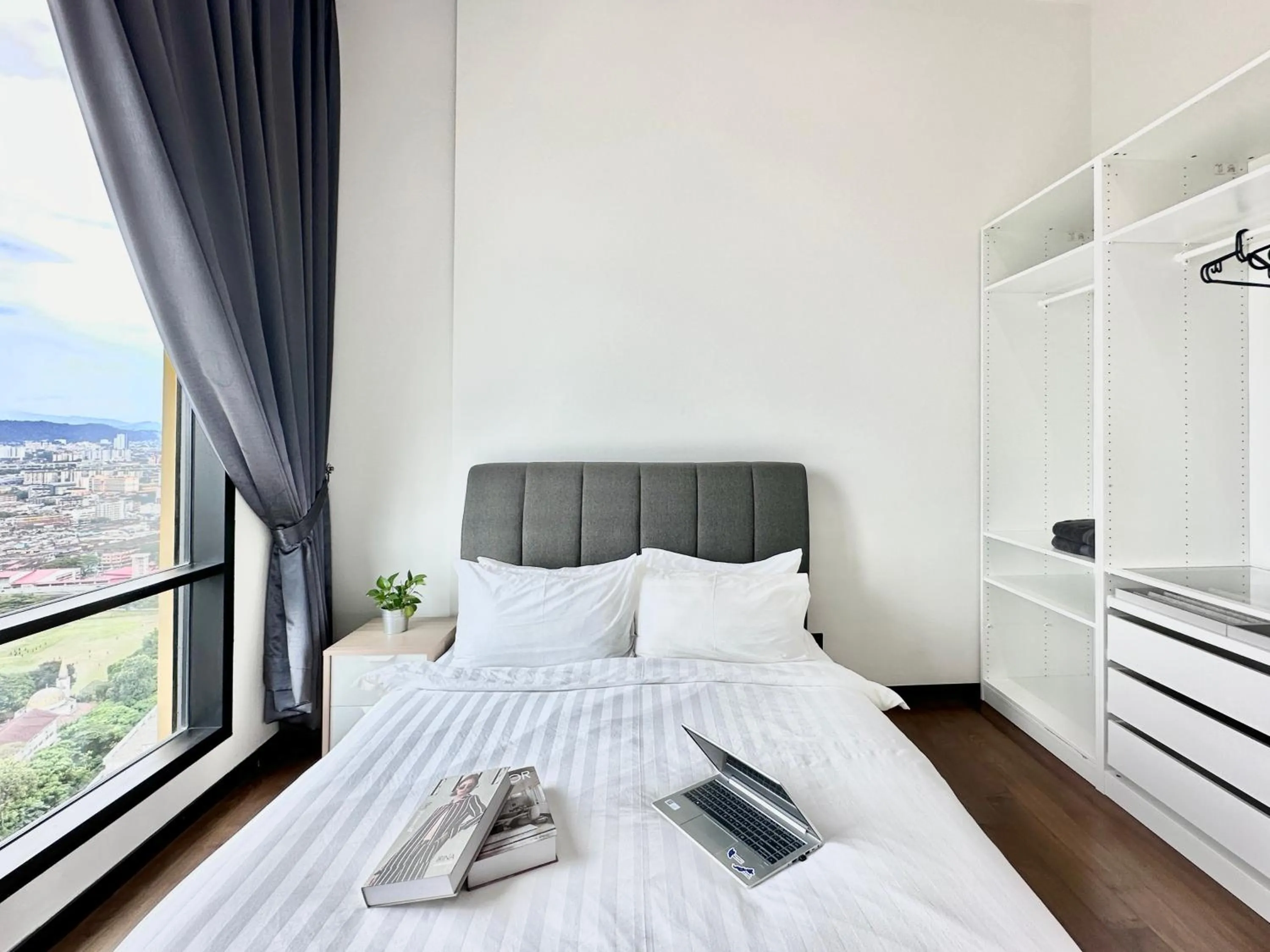 Opus Residences by Manhattan Group