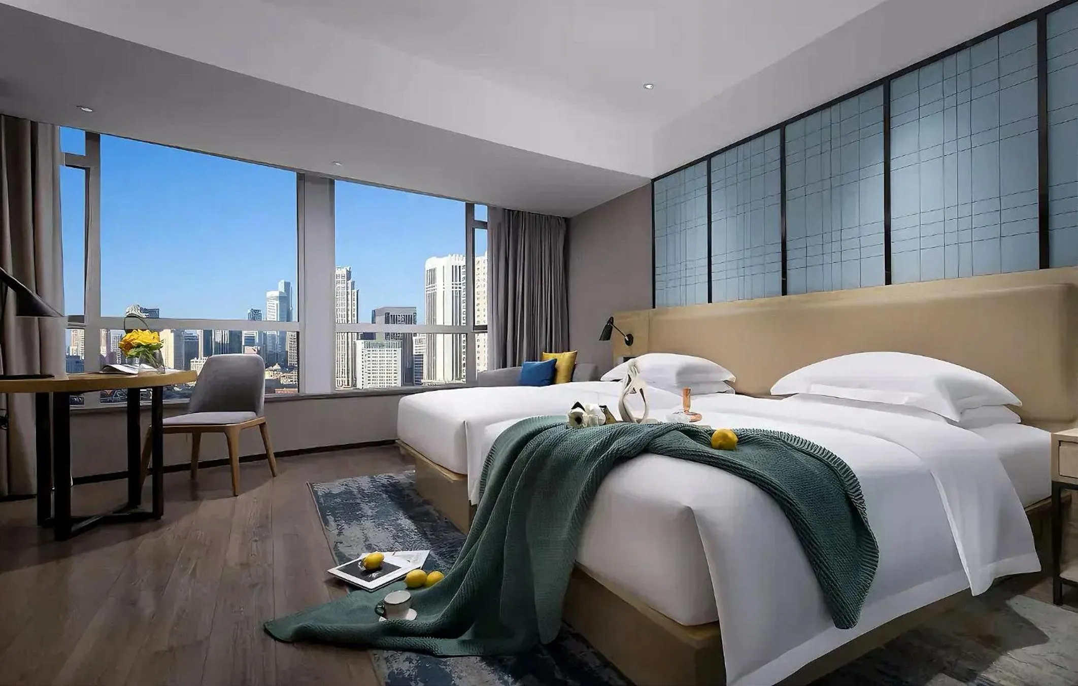 Photo of the whole room, Bed in Echarm International Hotel Guangzhou Beijing Road Pedestrian Street Tianzi Wharf