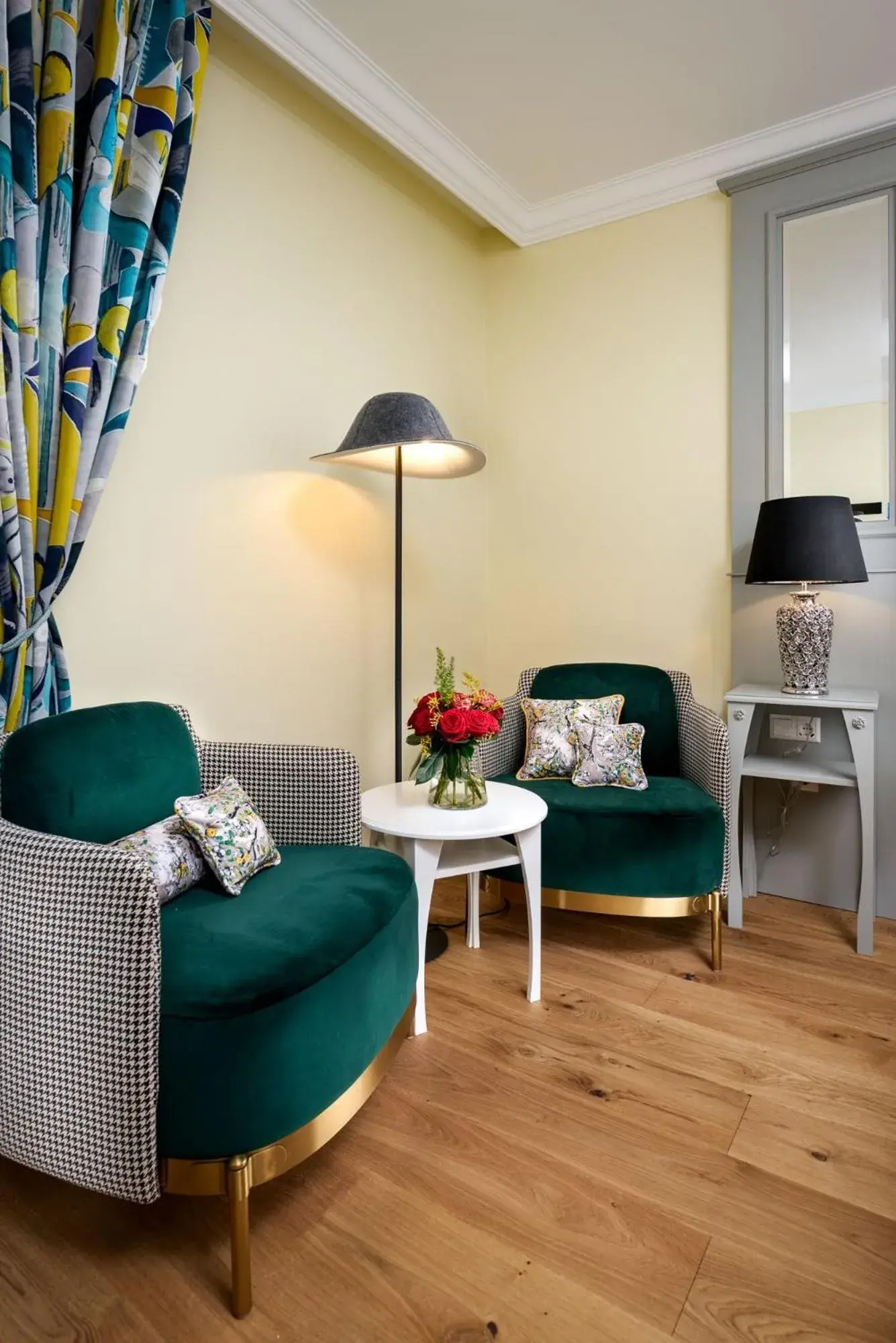 Suite in Hotel The Rose by Goeres Suite in Hotel The Rose by Goeres