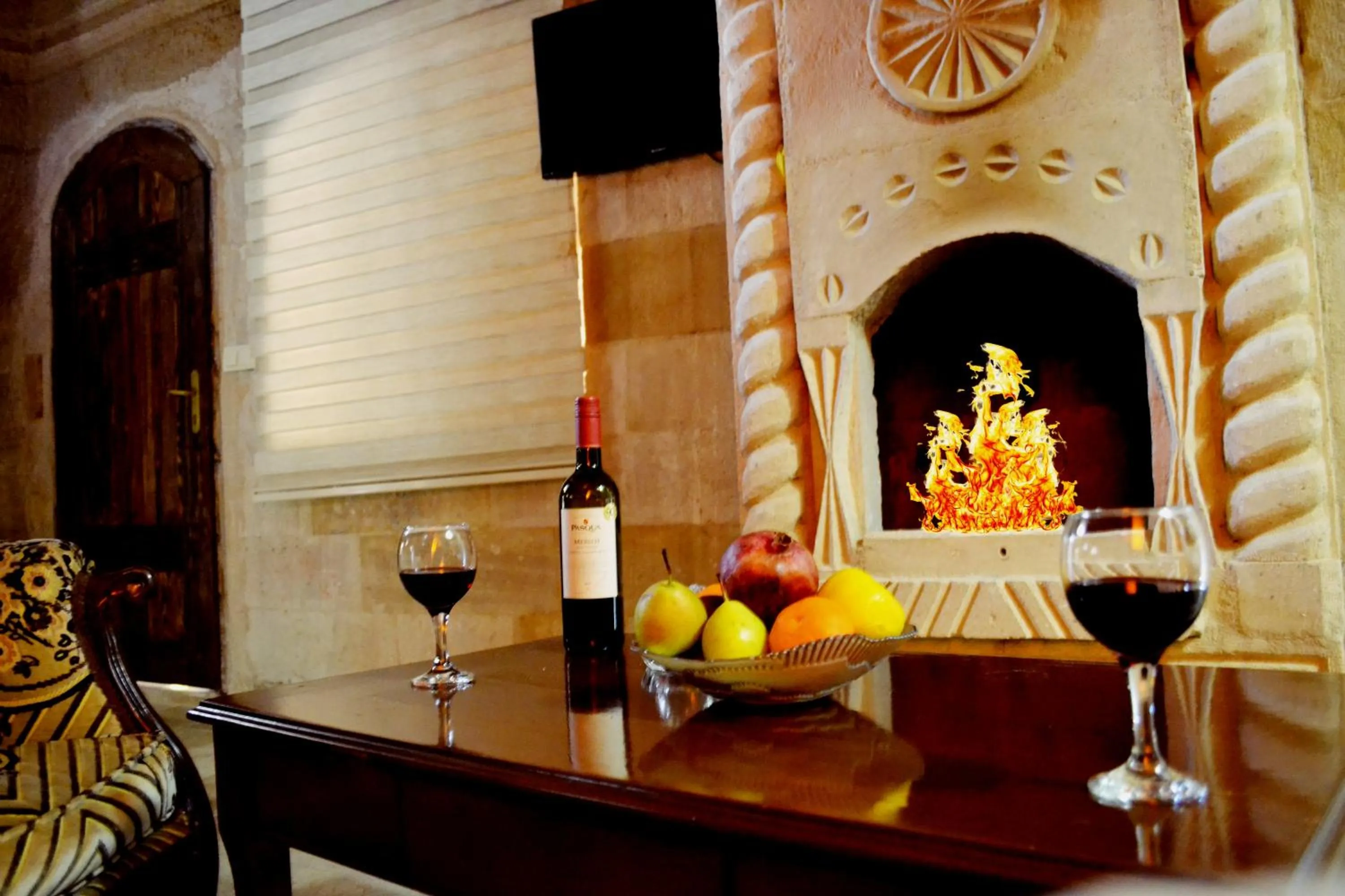 Family Cave Suite Hotel