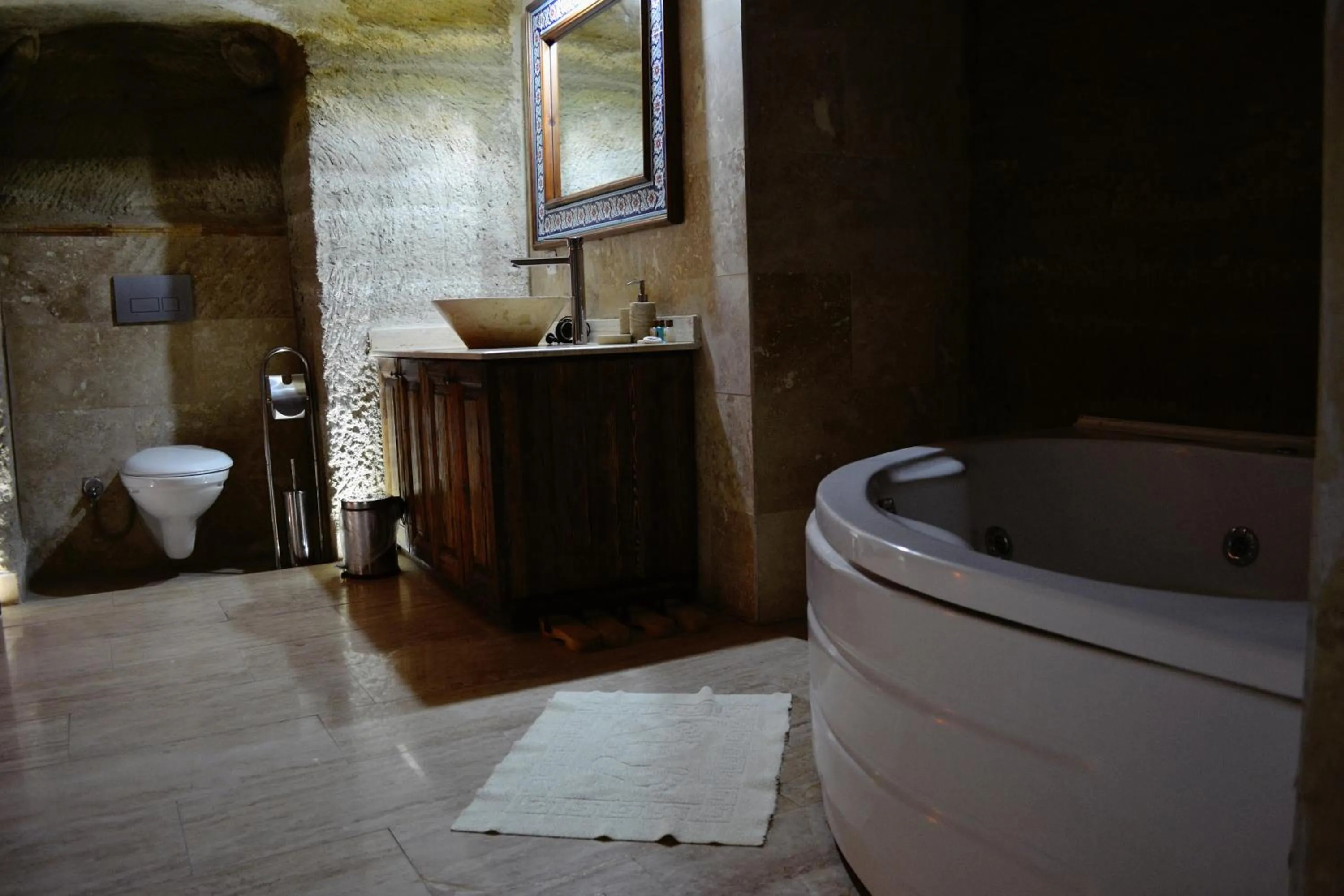 Bathroom in Family Cave Suite Hotel