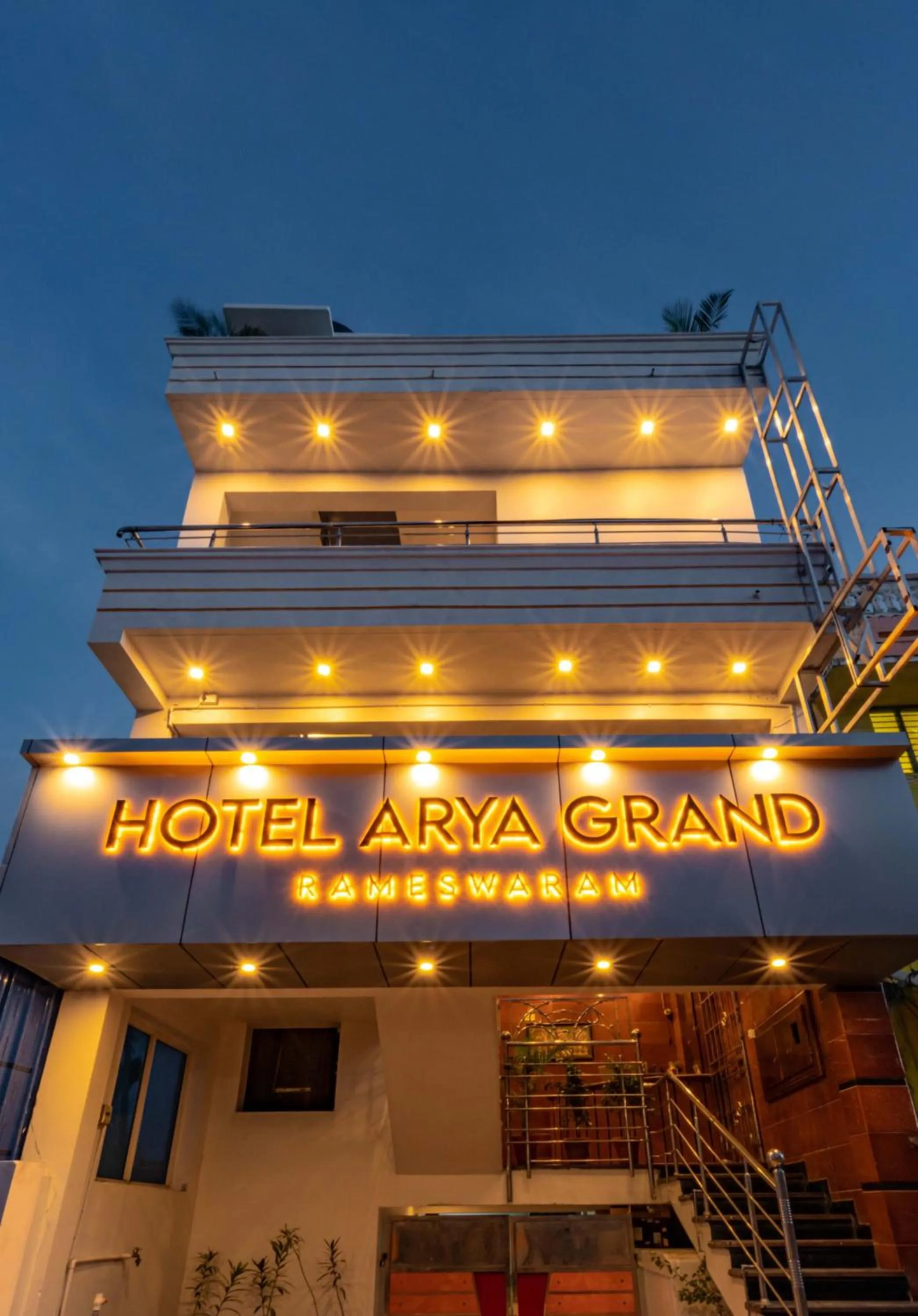 Property building in Hotel Arya Grand Rameswaram by Nimalan
