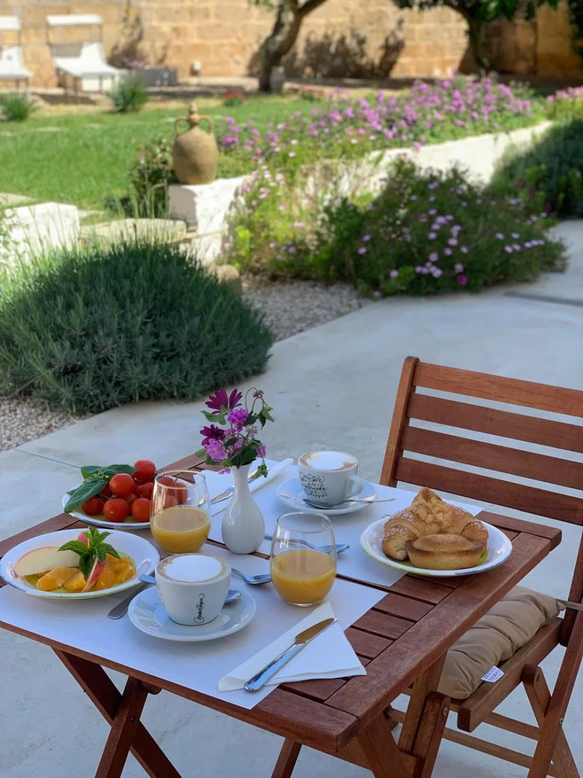 Breakfast in Corte Mercurio B&B
