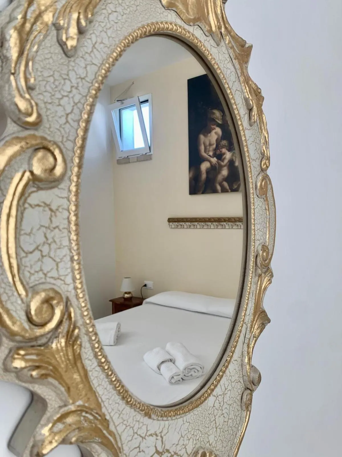 Bed in Corte Mercurio B&B