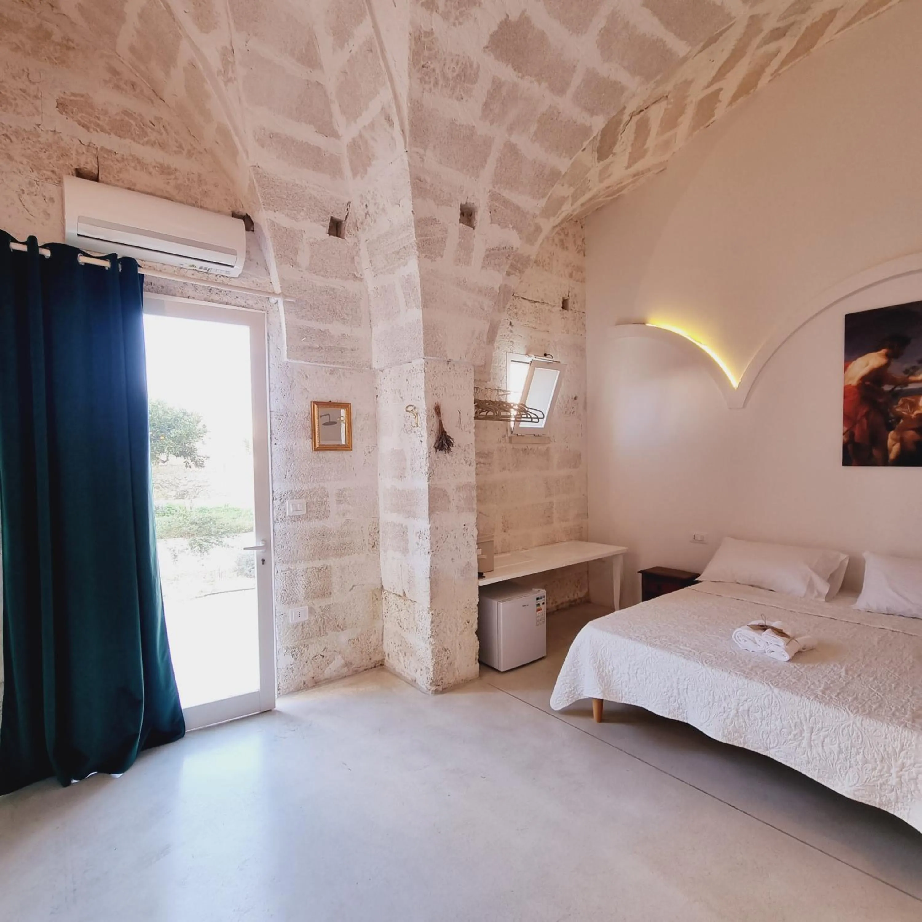 Bed in Corte Mercurio B&B