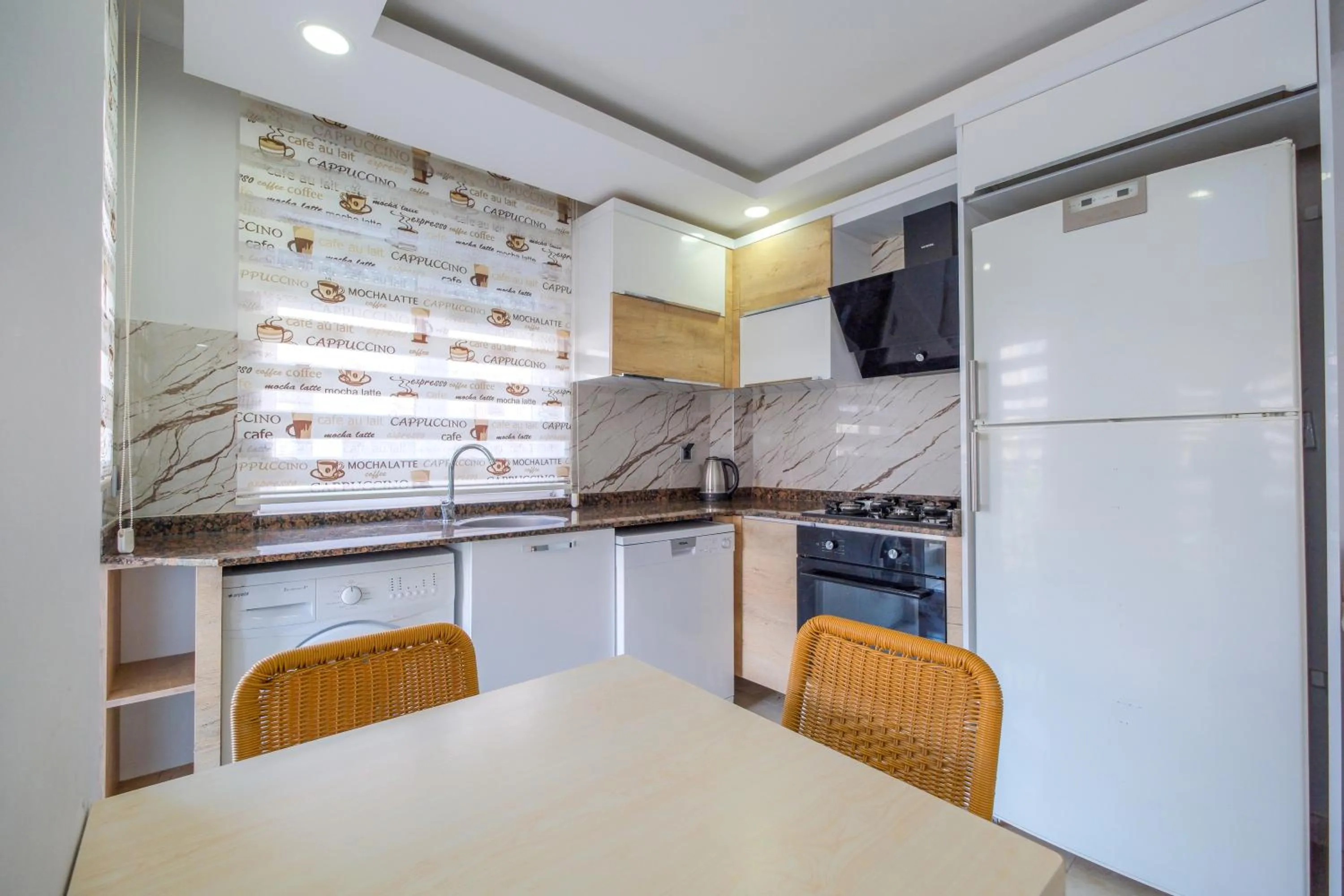 Kitchen or kitchenette in Avullar Palace Hotel