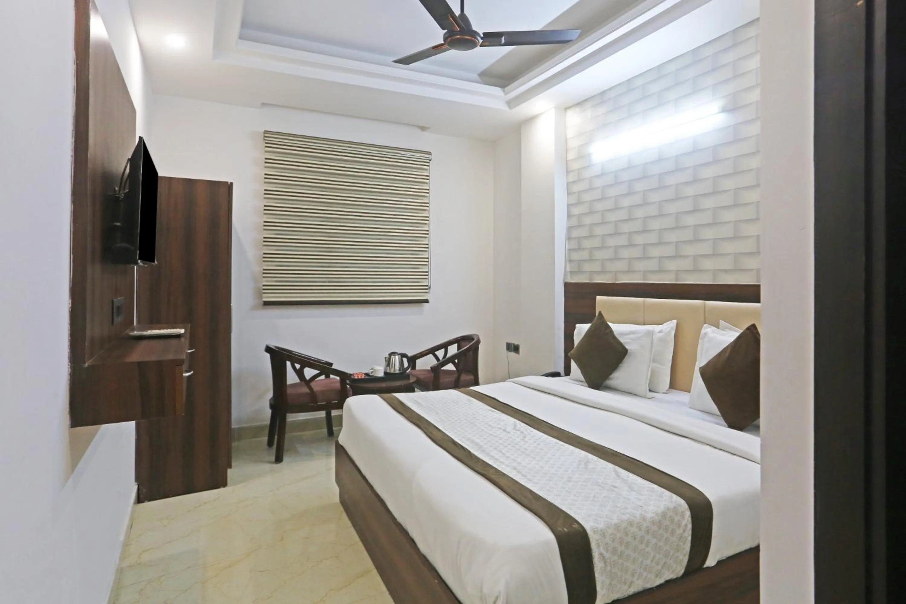 Bed in Hotel ECG Grand Inn-Near Delhi Airport free Airport Drop