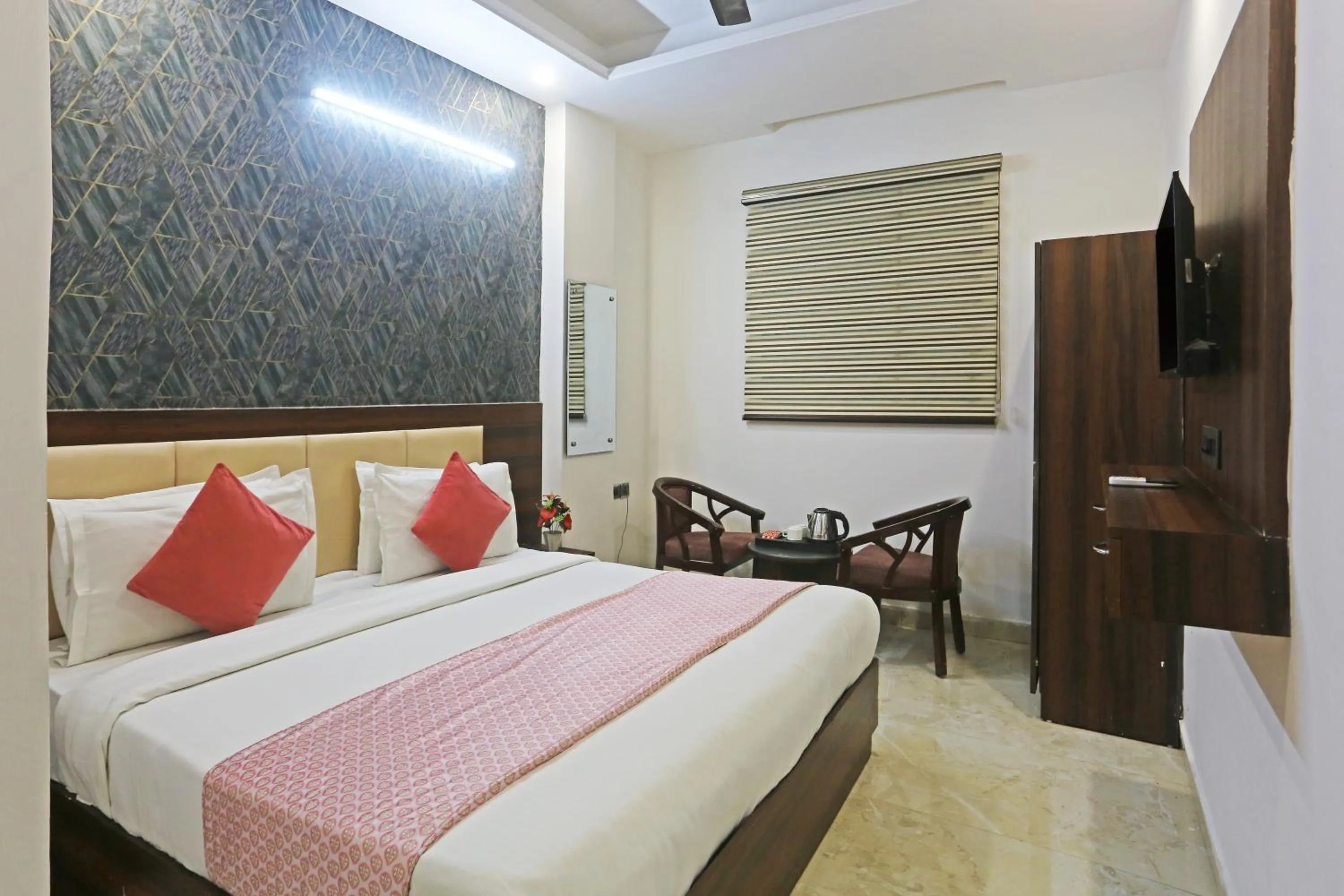 Bed in Hotel ECG Grand Inn-Near Delhi Airport free Airport Drop