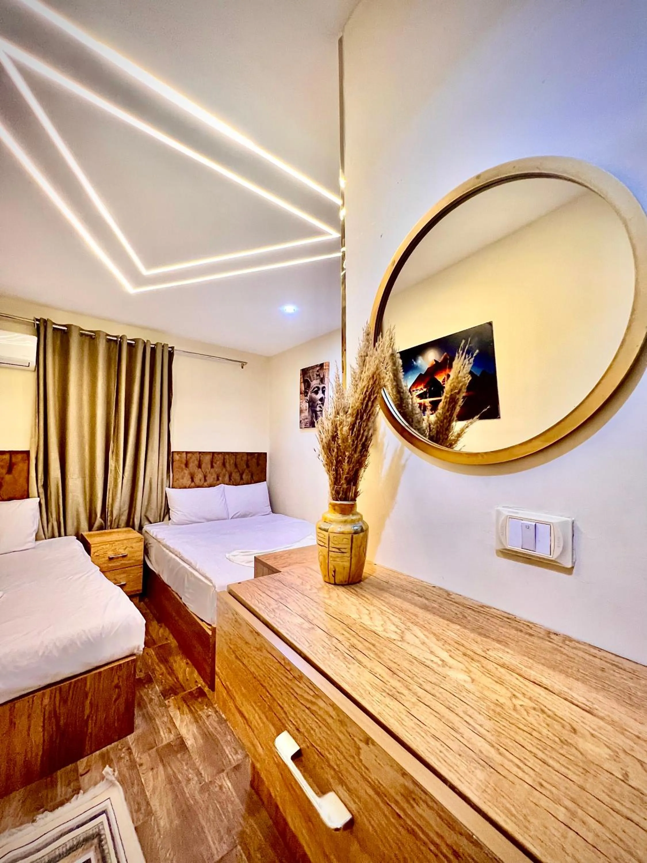 Bed in Farsha Pyramids Inn