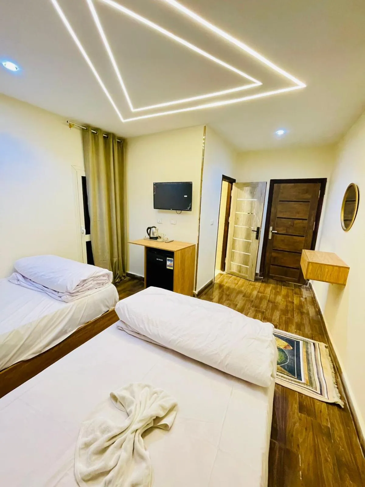 Bed in Farsha Pyramids Inn