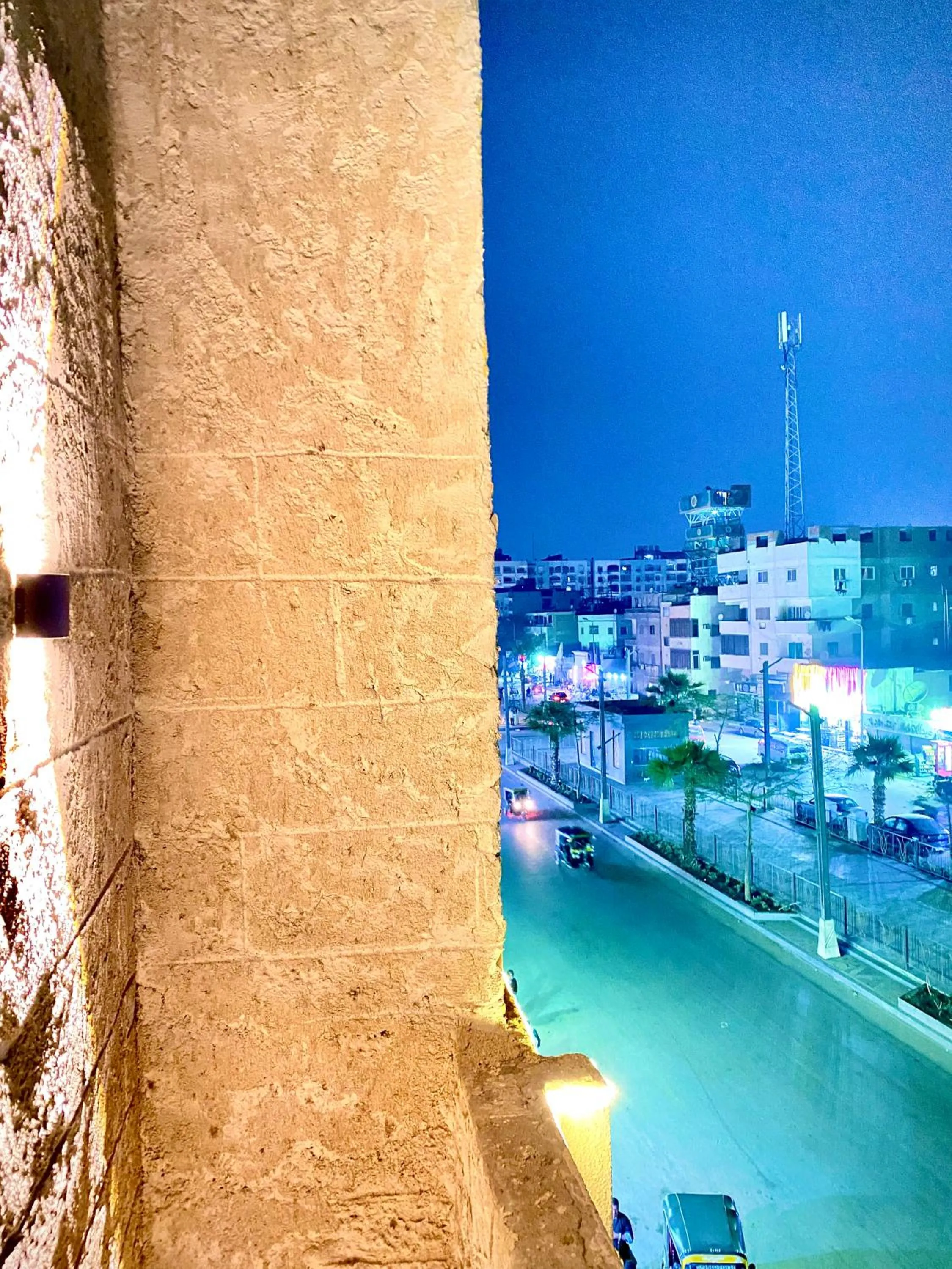 Property building in Farsha Pyramids Inn