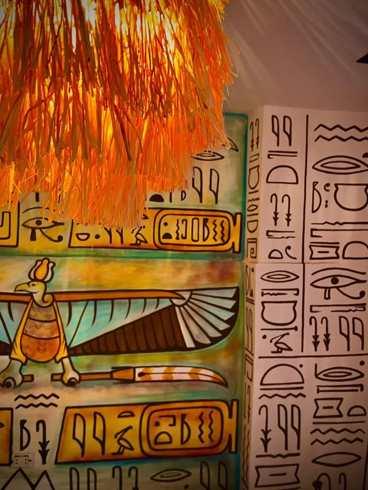 Decorative detail in Farsha Pyramids Inn