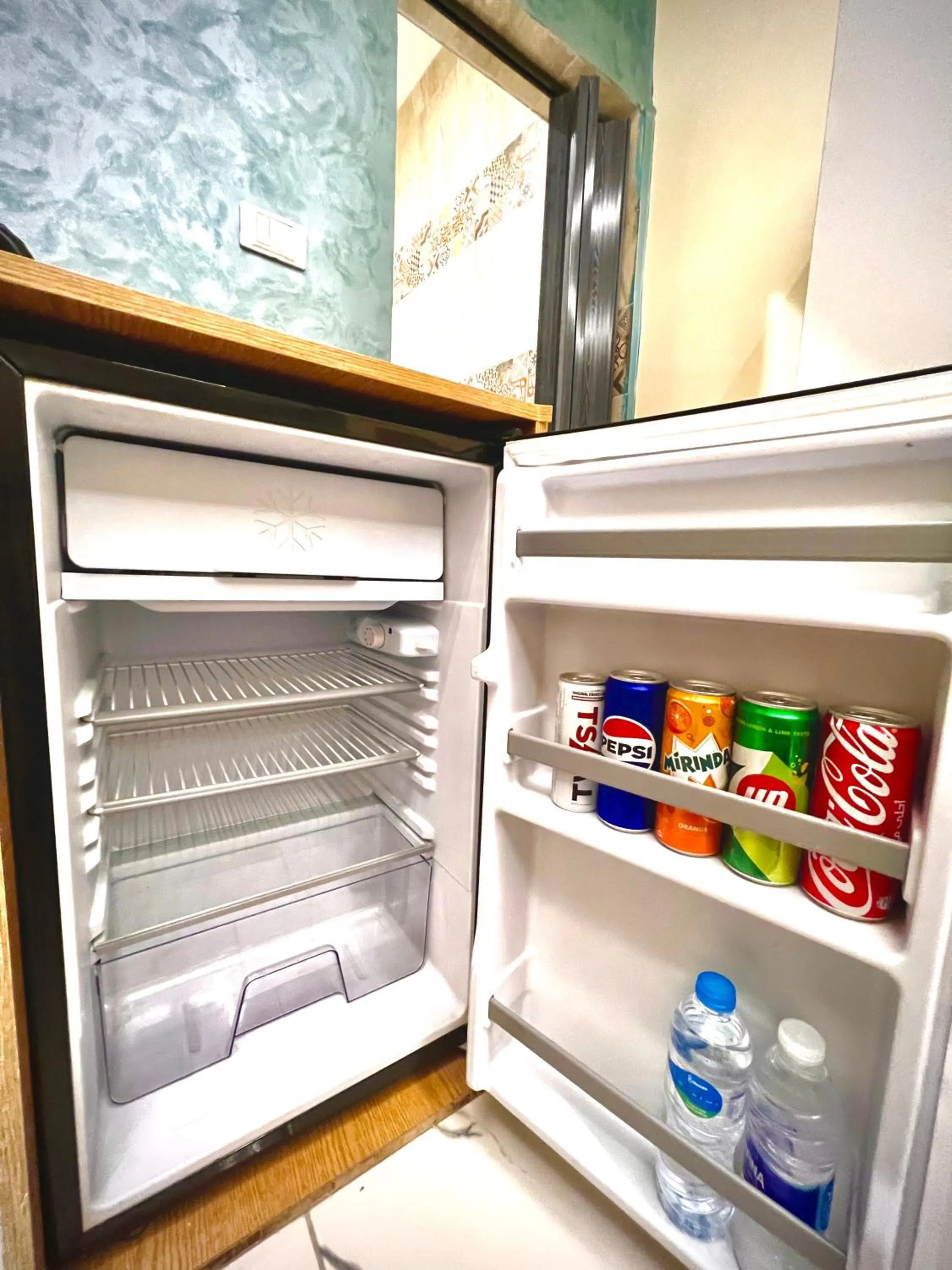 Kitchen or kitchenette in Farsha Pyramids Inn