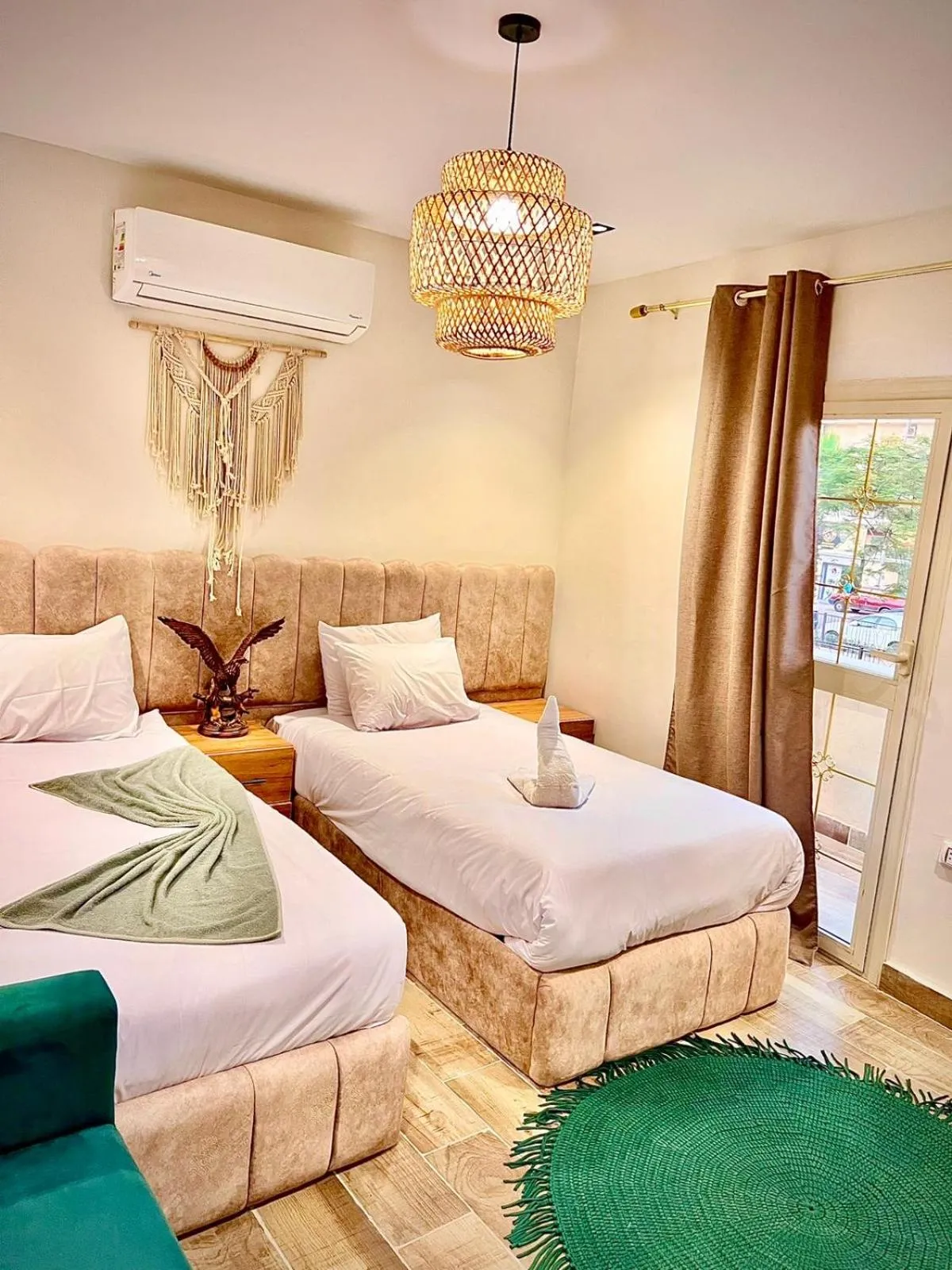 Bed in Farsha Pyramids Inn