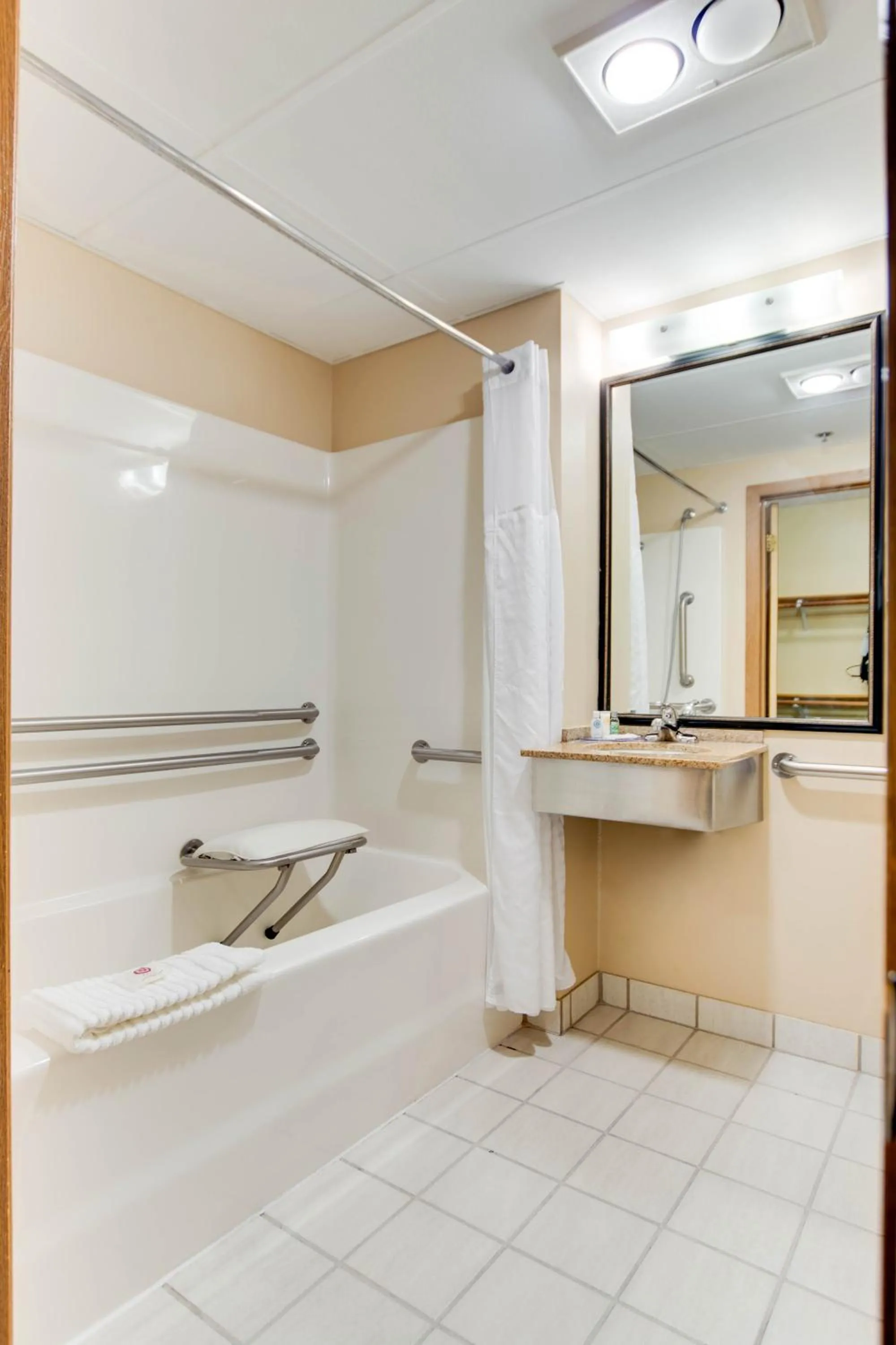 Bathroom in Hotel Bemidji