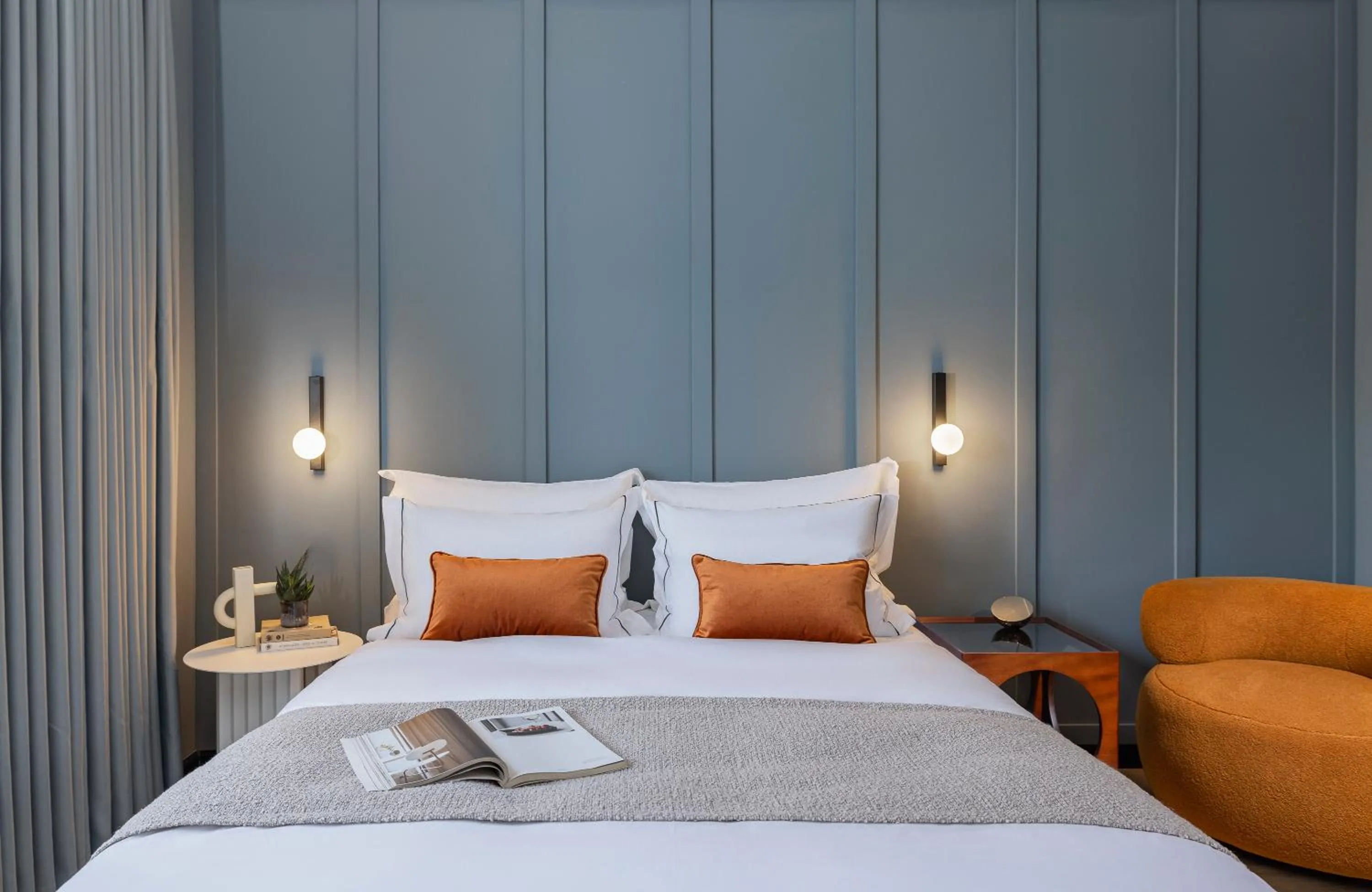 Bed in Albi Florentin - Traveler's Choice 2025