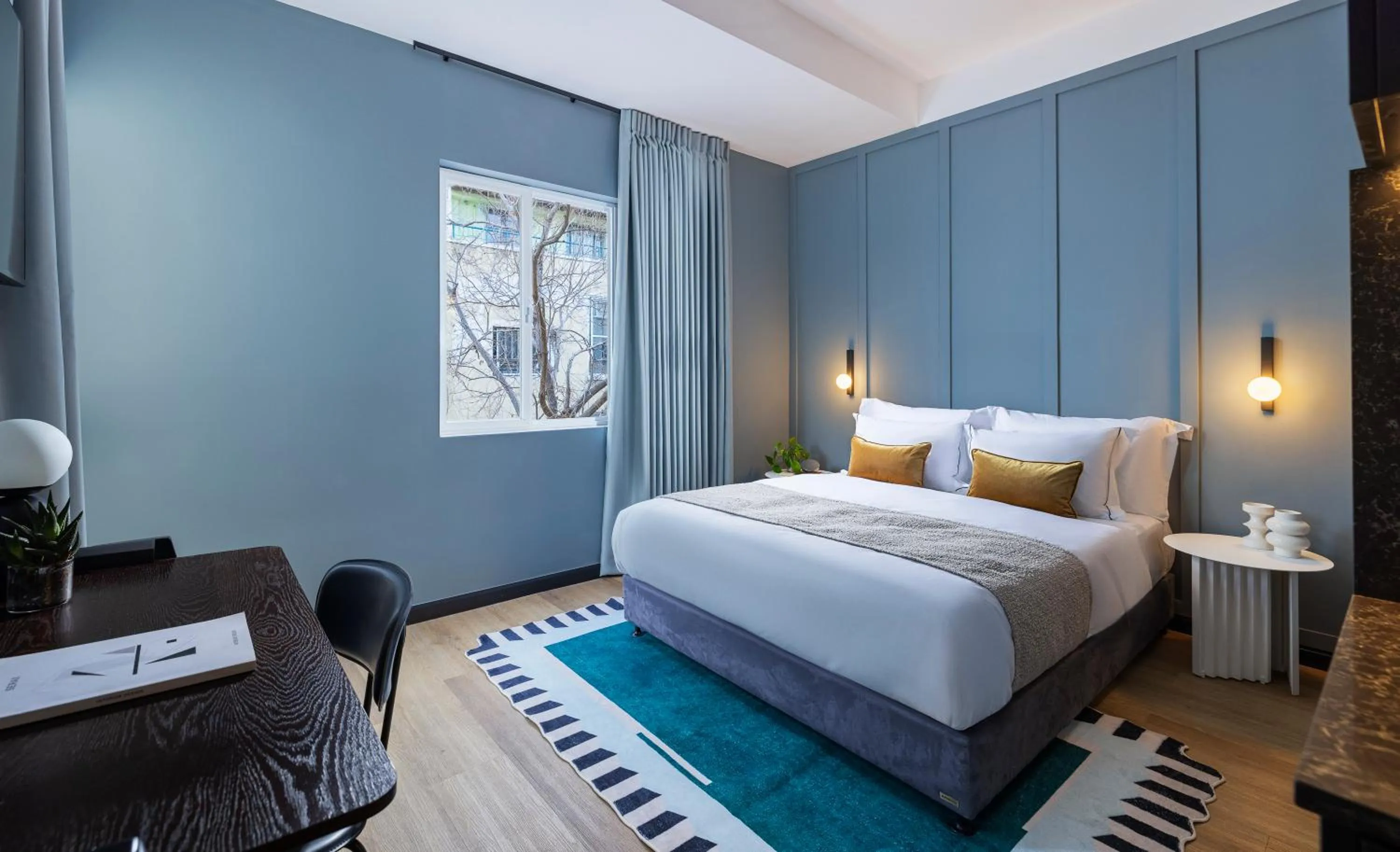 Bed in Albi Florentin - Traveler's Choice 2025