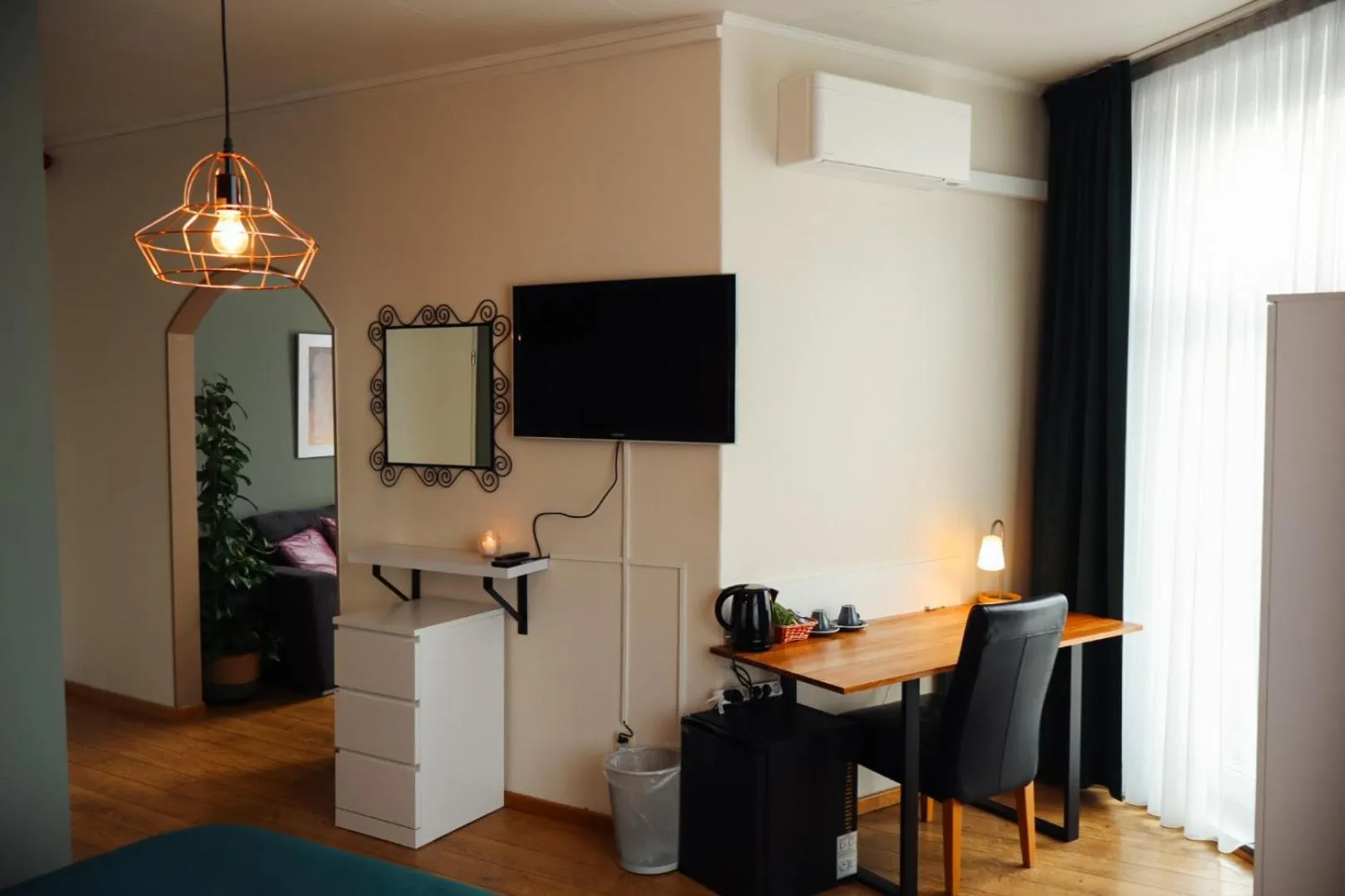 TV and multimedia in Hotel Brasserie de Kroon