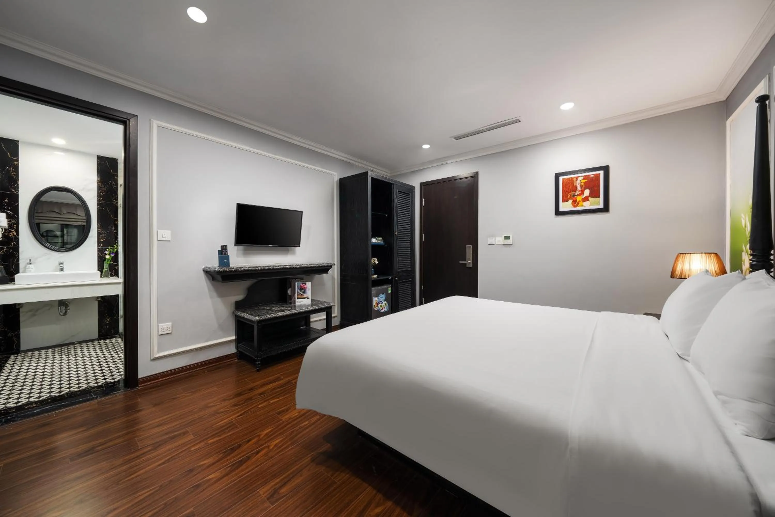 Bed in Amara Hanoi Hotel and Spa