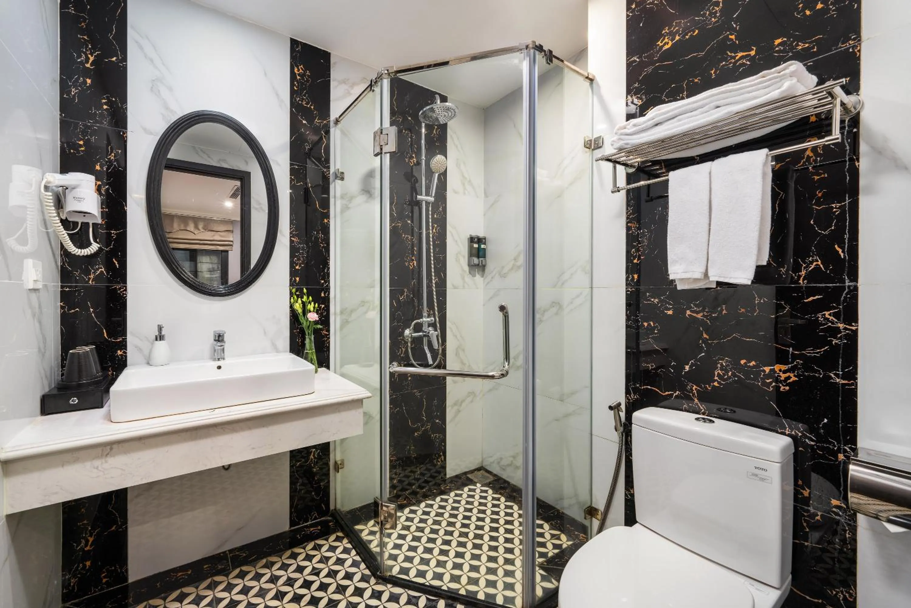 Shower in Amara Hanoi Hotel and Spa