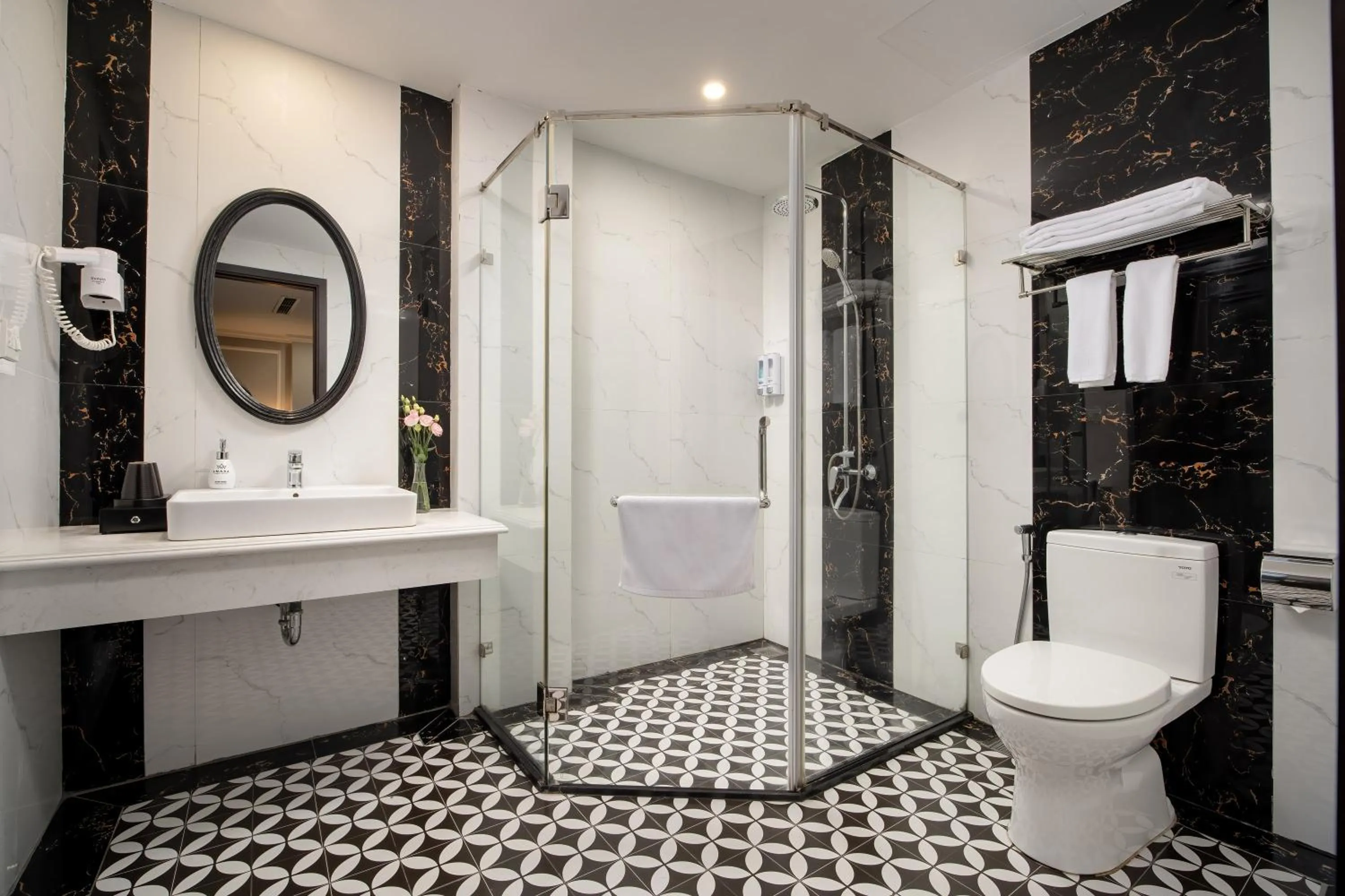 Shower in Amara Hanoi Hotel and Spa