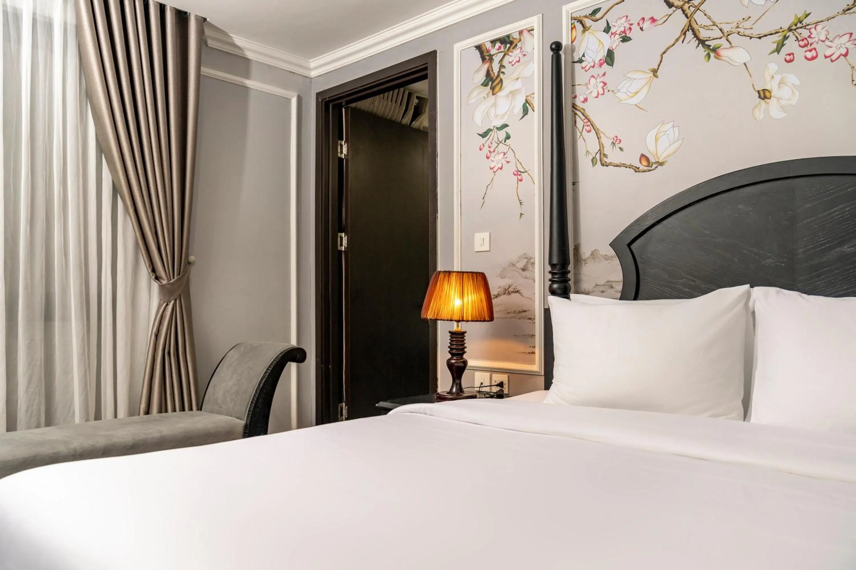 Bed in Amara Hanoi Hotel and Spa