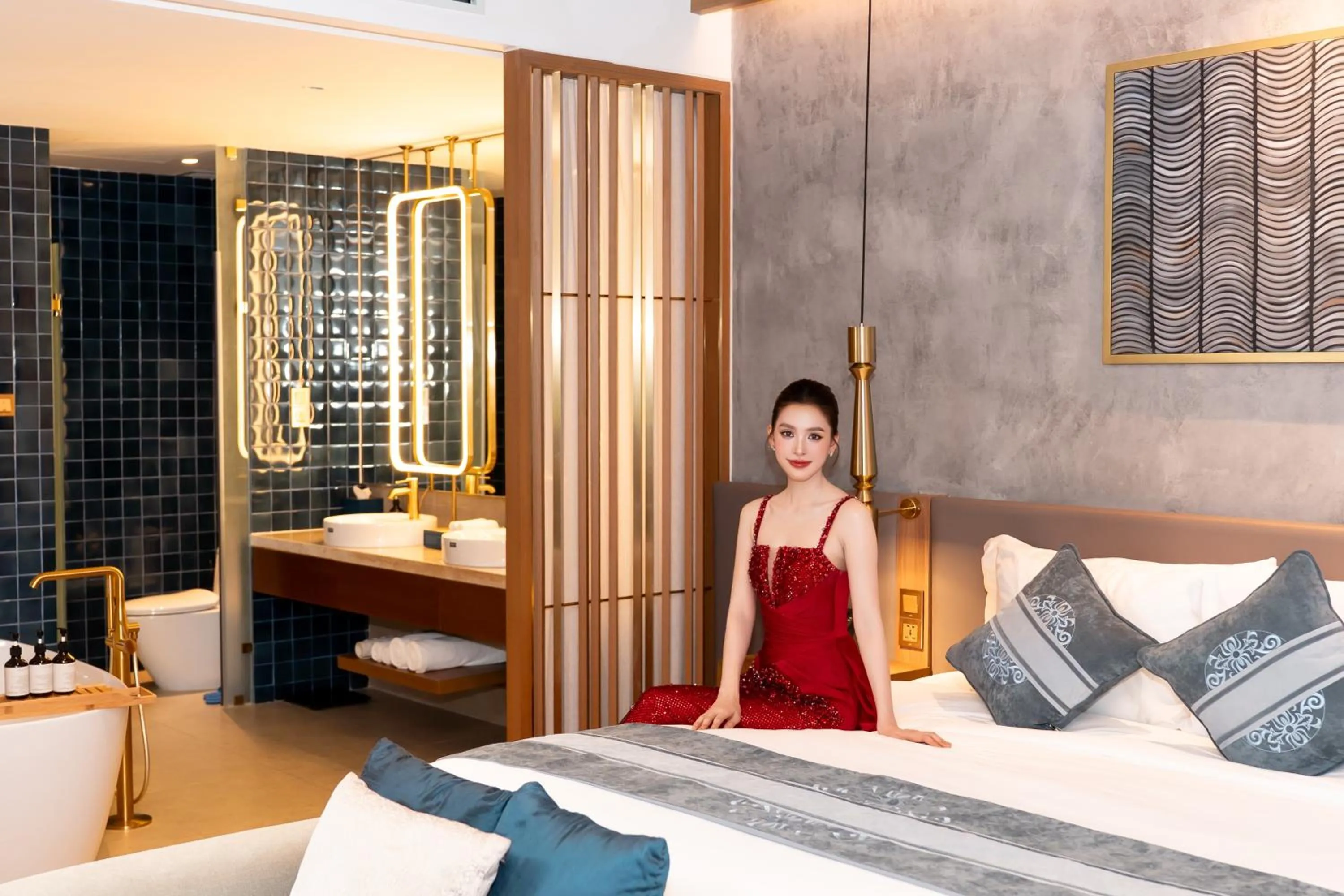 Photo of the whole room, Bed in Hoi An Royal Beachfront Villas