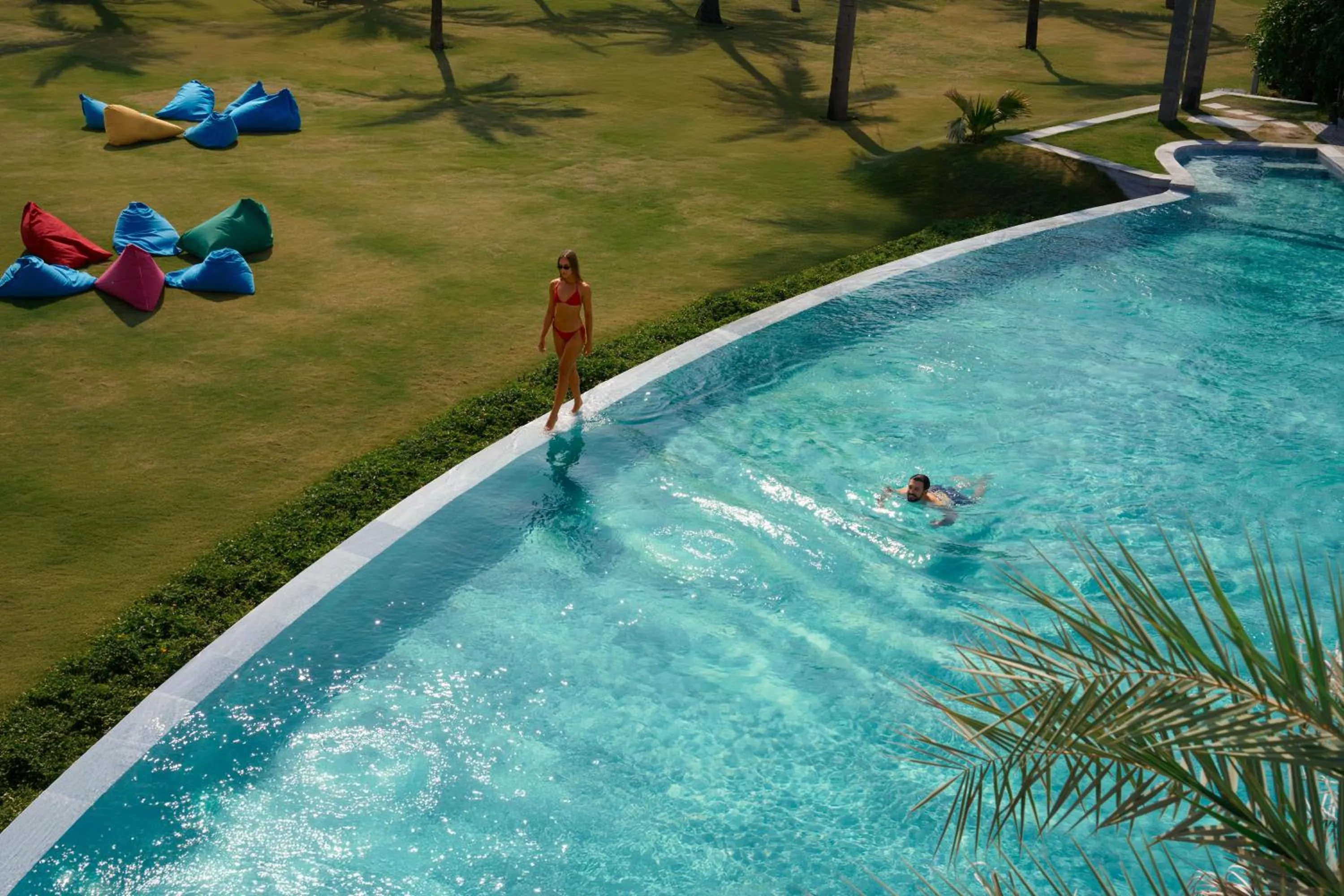 Guests in Hoi An Royal Beachfront Villas
