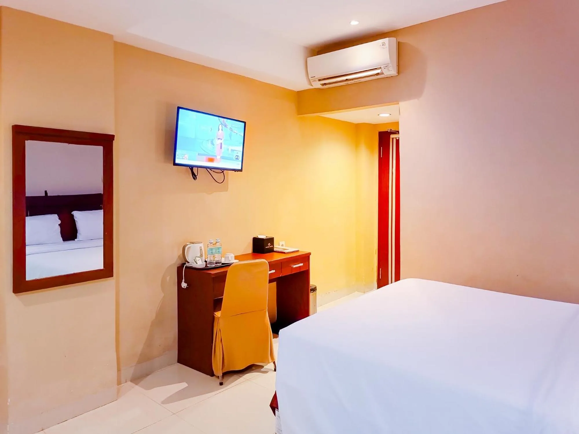 Bedroom, Bed in Portola Arabia Hotel Banda Aceh