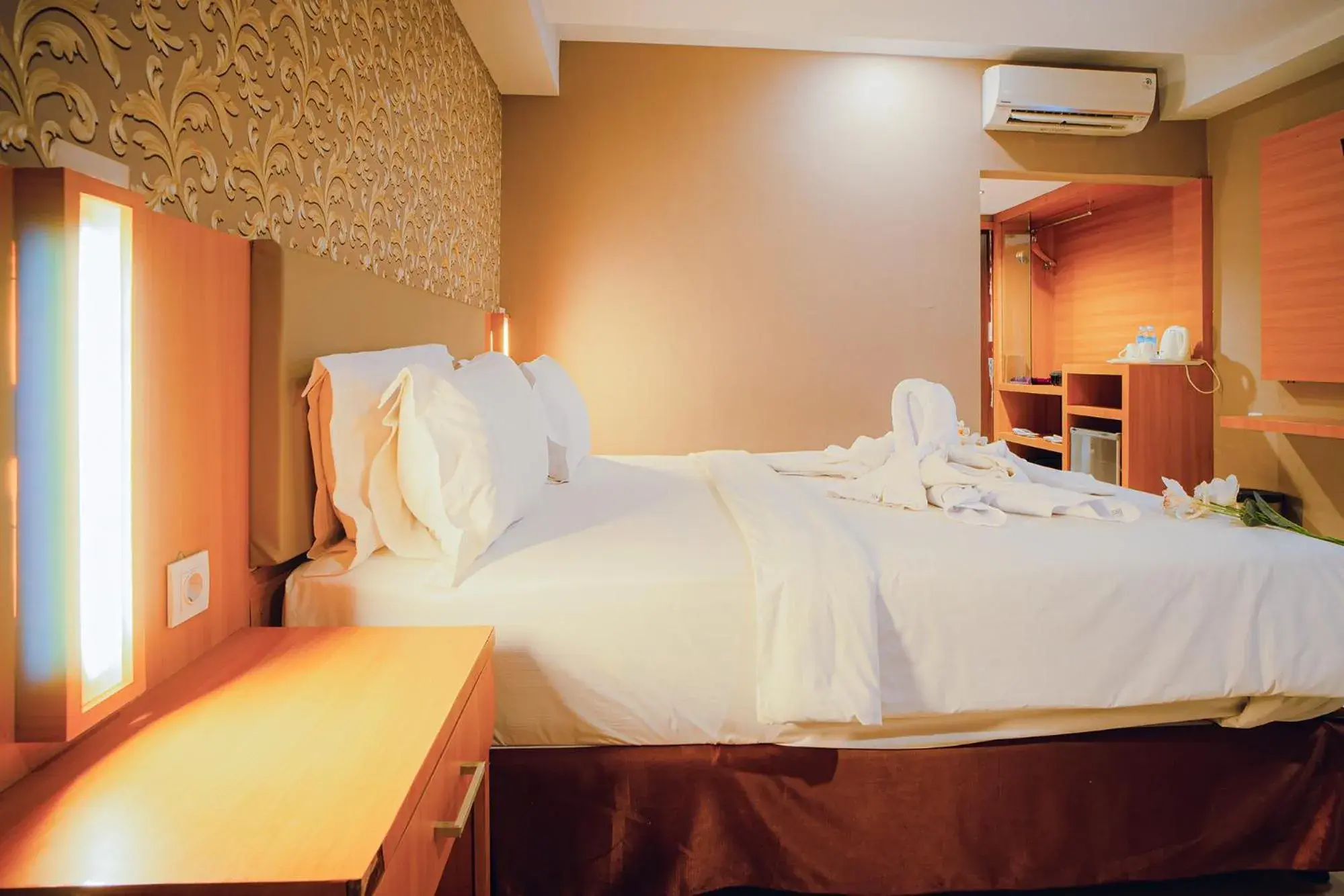 Deluxe Queen Room in Portola Arabia Hotel Banda Aceh Deluxe Queen Room in Portola Arabia Hotel Banda Aceh