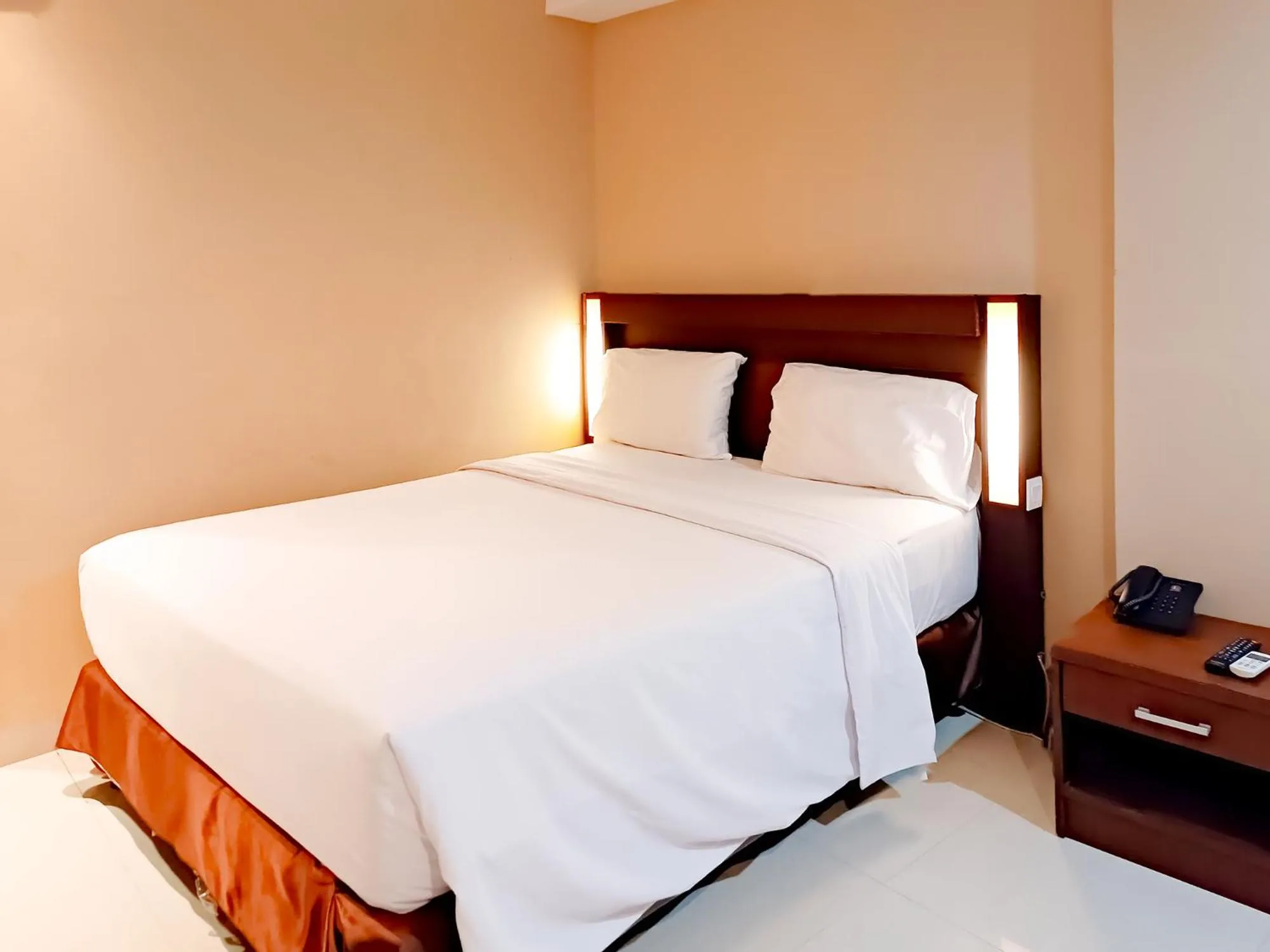 Bed in Portola Arabia Hotel Banda Aceh