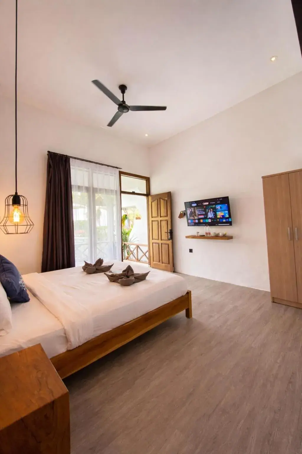 Superior Queen Room in The Confidential Mandalika - Sea Front Hotel - New Starlink 70Mbps WiFi - Free Gym Access Superior Queen Room in The Confidential Mandalika - Sea Front Hotel - New Starlink 70Mbps WiFi - Free Gym Access