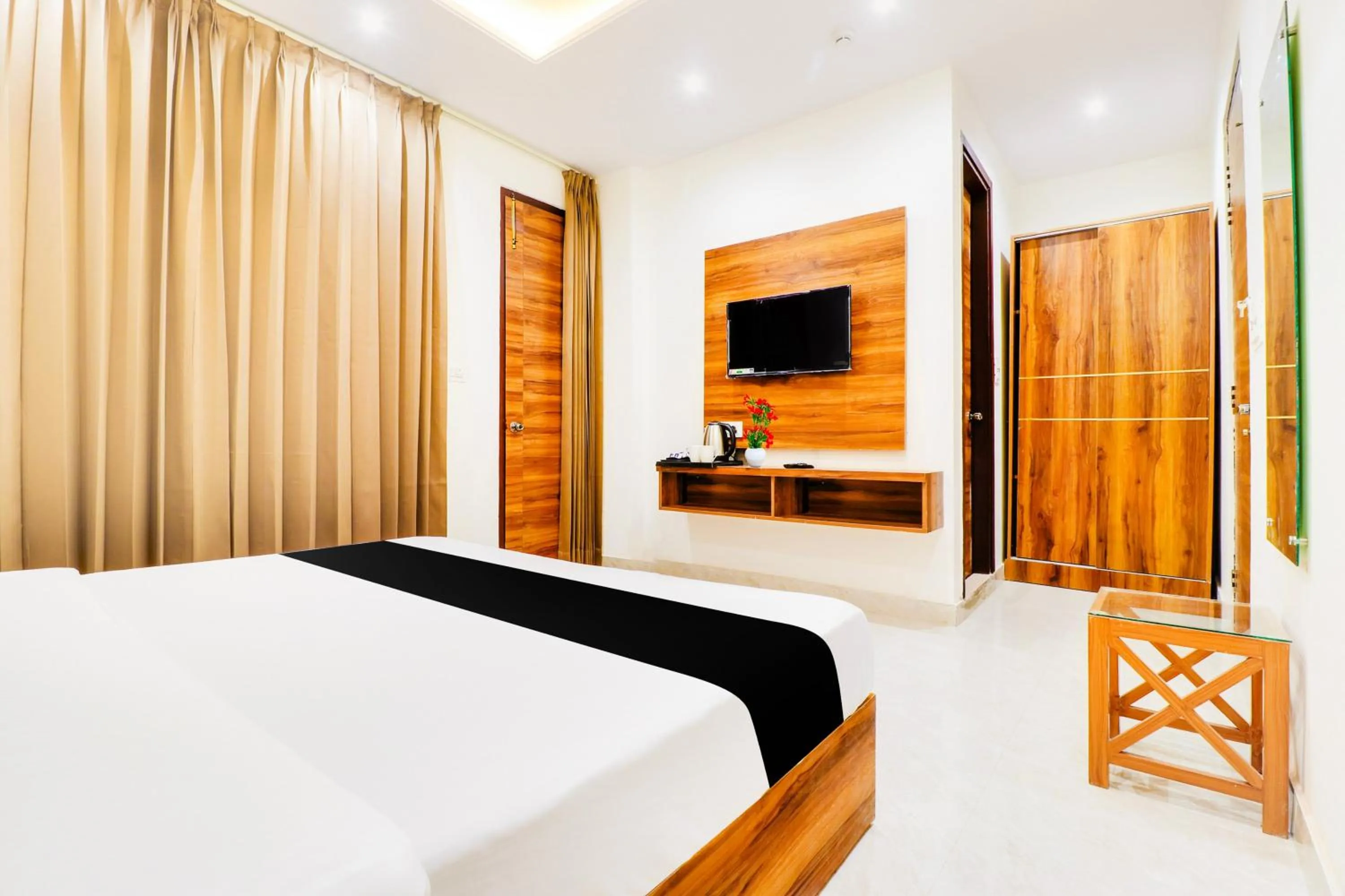 Bedroom, Bed in Super Collection O Kanwali Road Near Railway Station