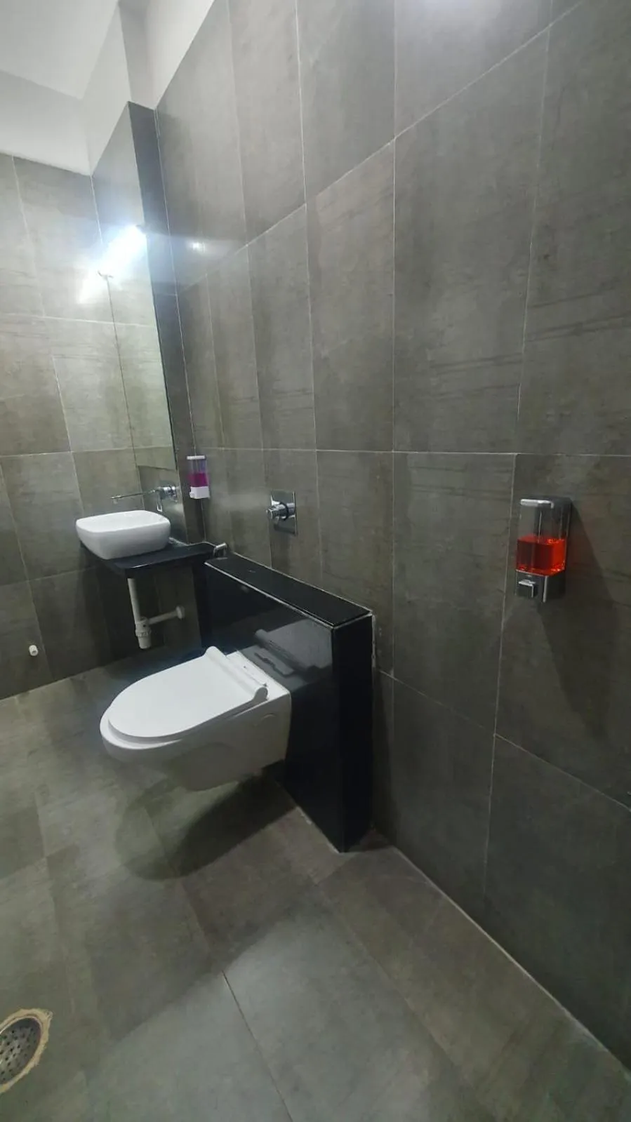 Bathroom in Hotel Siddhali Inn