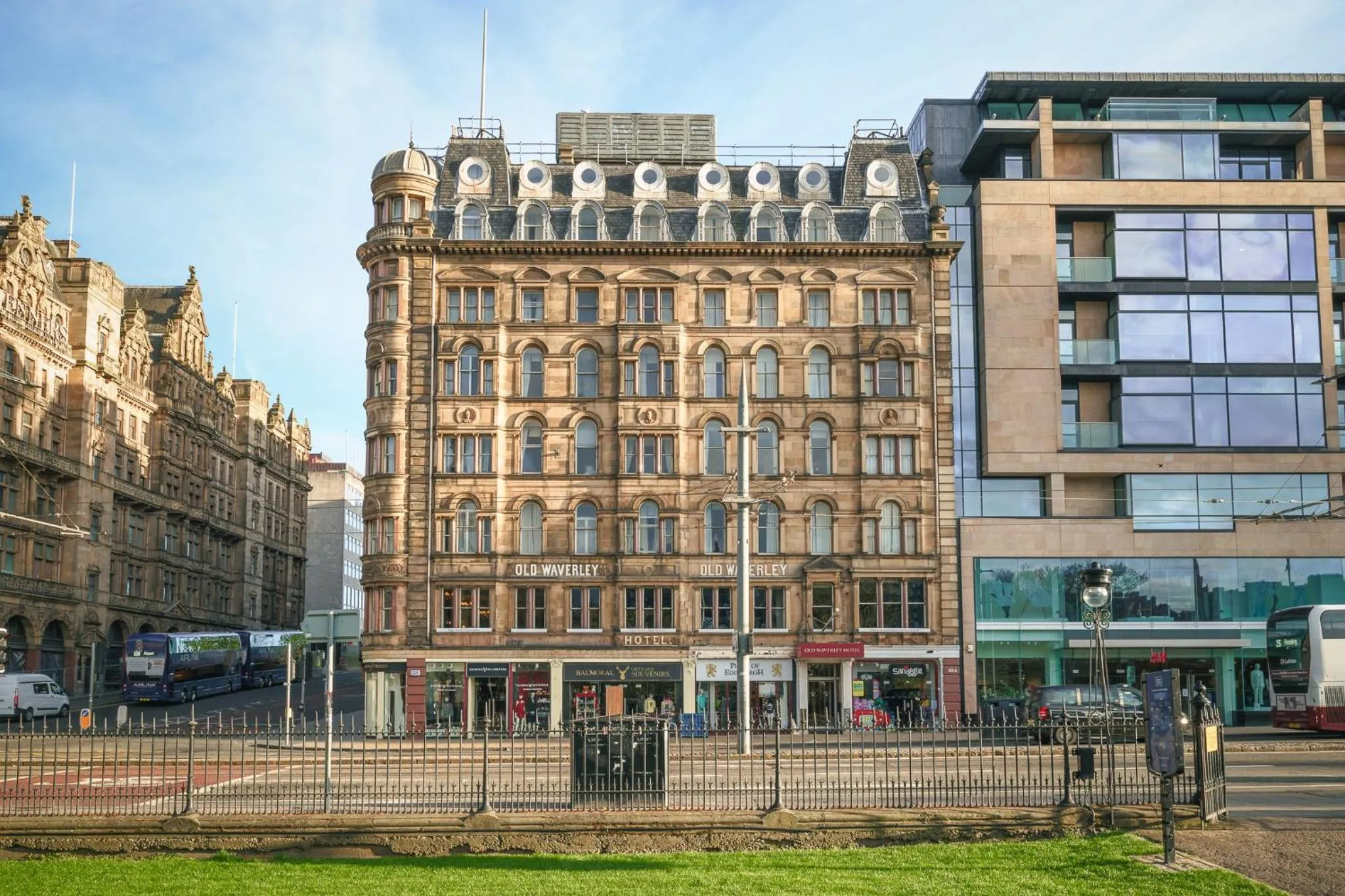 Property building in Old Waverley Hotel