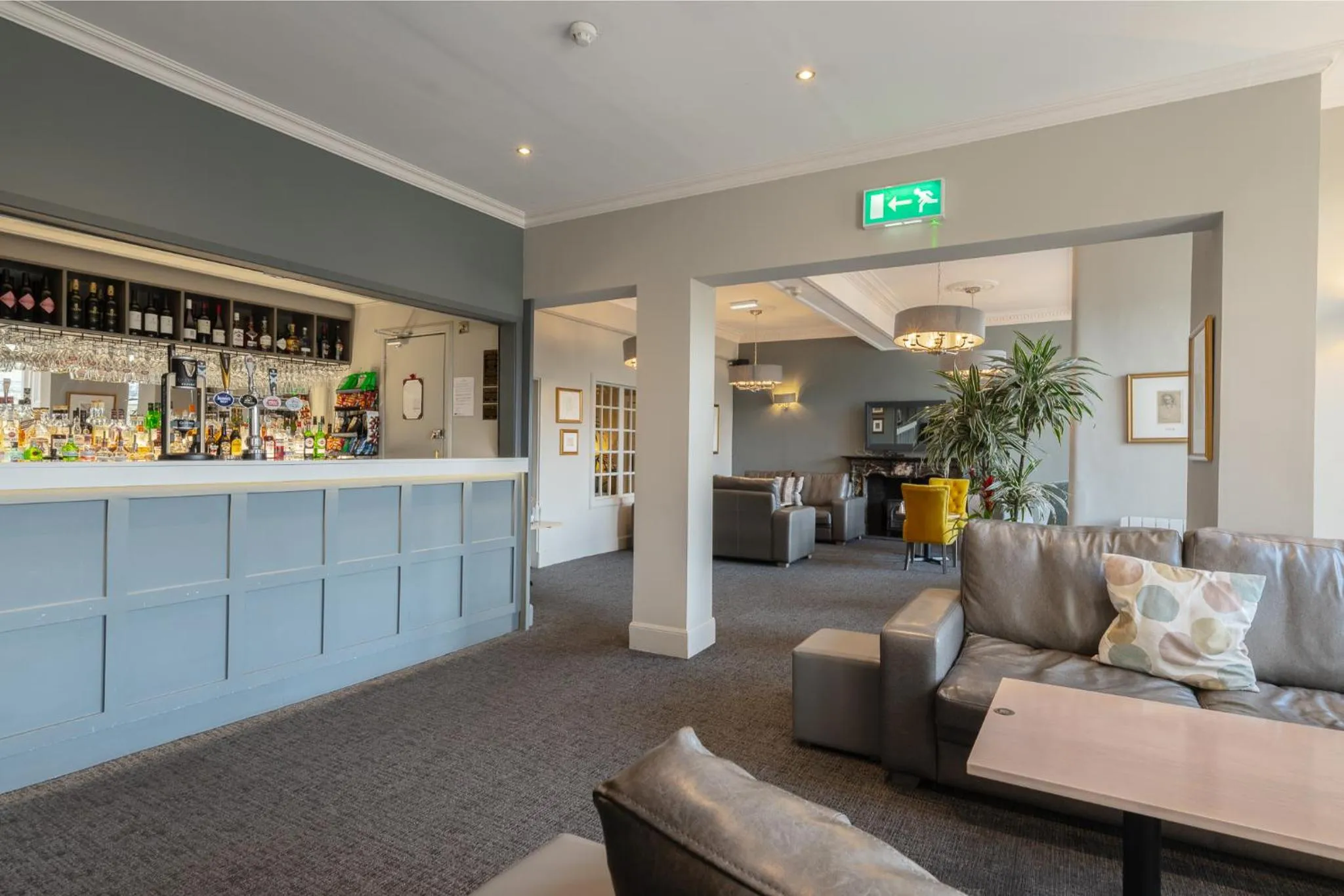 Lounge or bar in Old Waverley Hotel