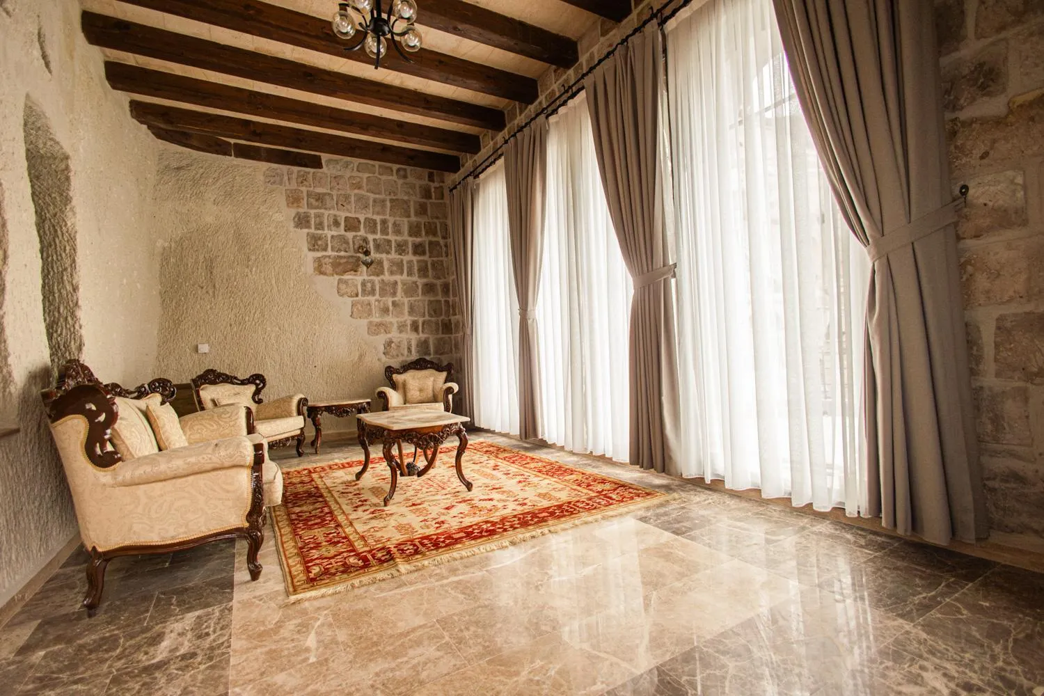 Living room in Majestic Cave House