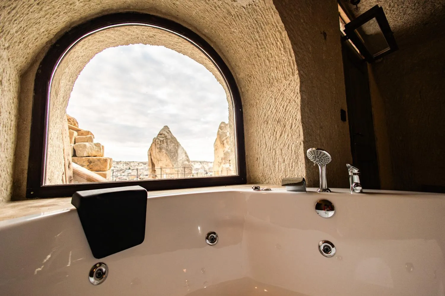 Natural landscape in Majestic Cave House