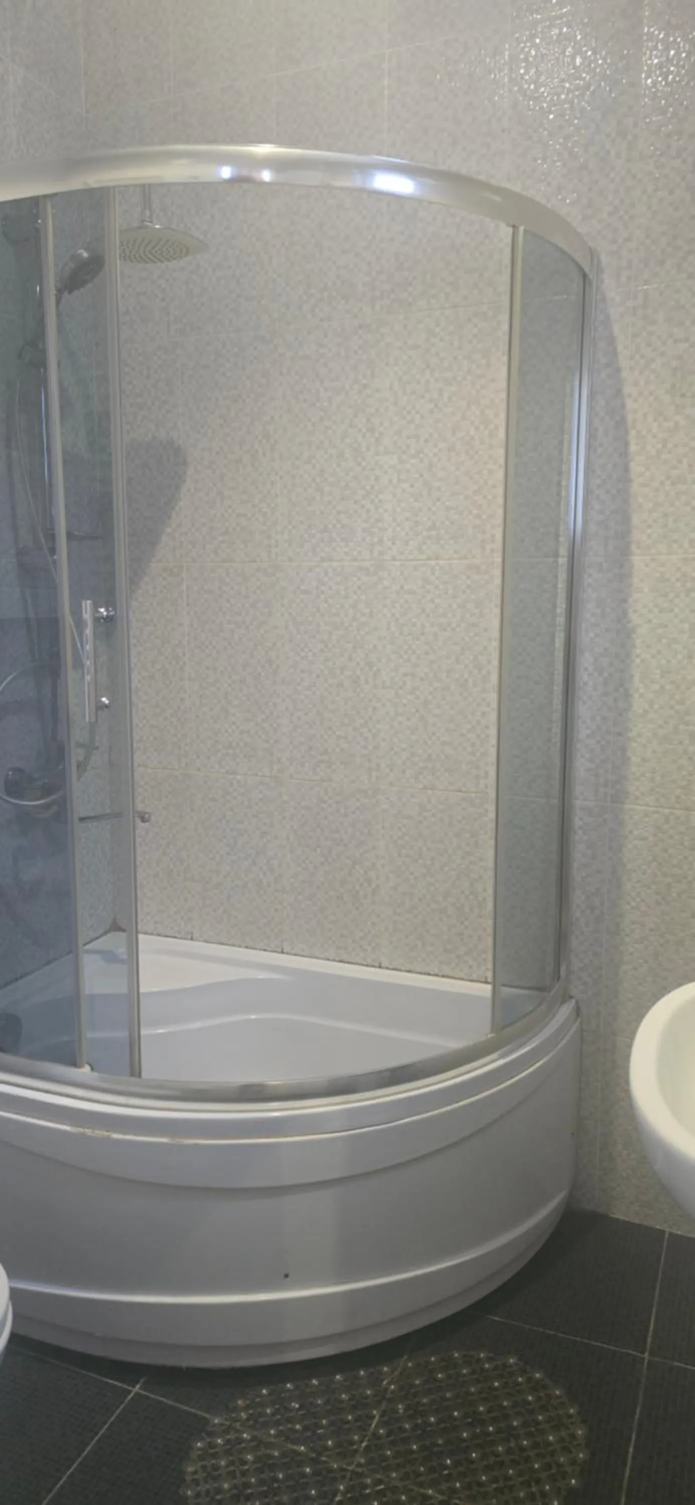 Shower in Sanapiro +