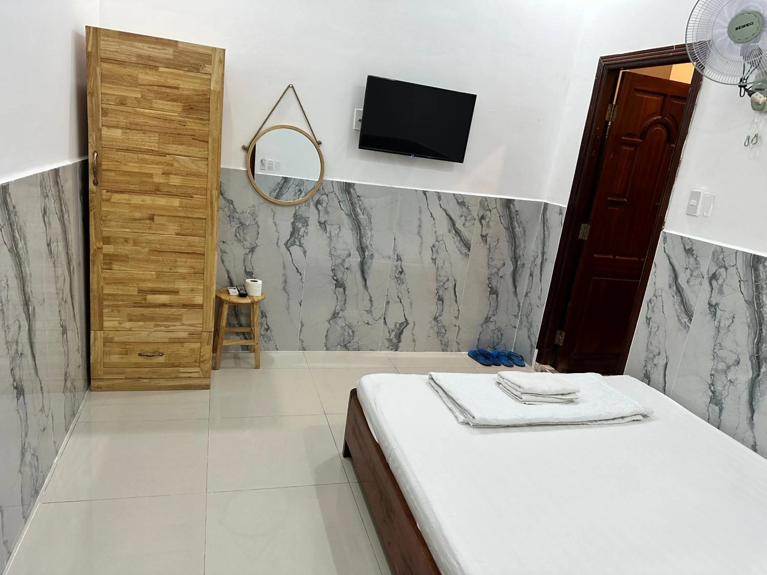 Bed in Anh Thư Motel