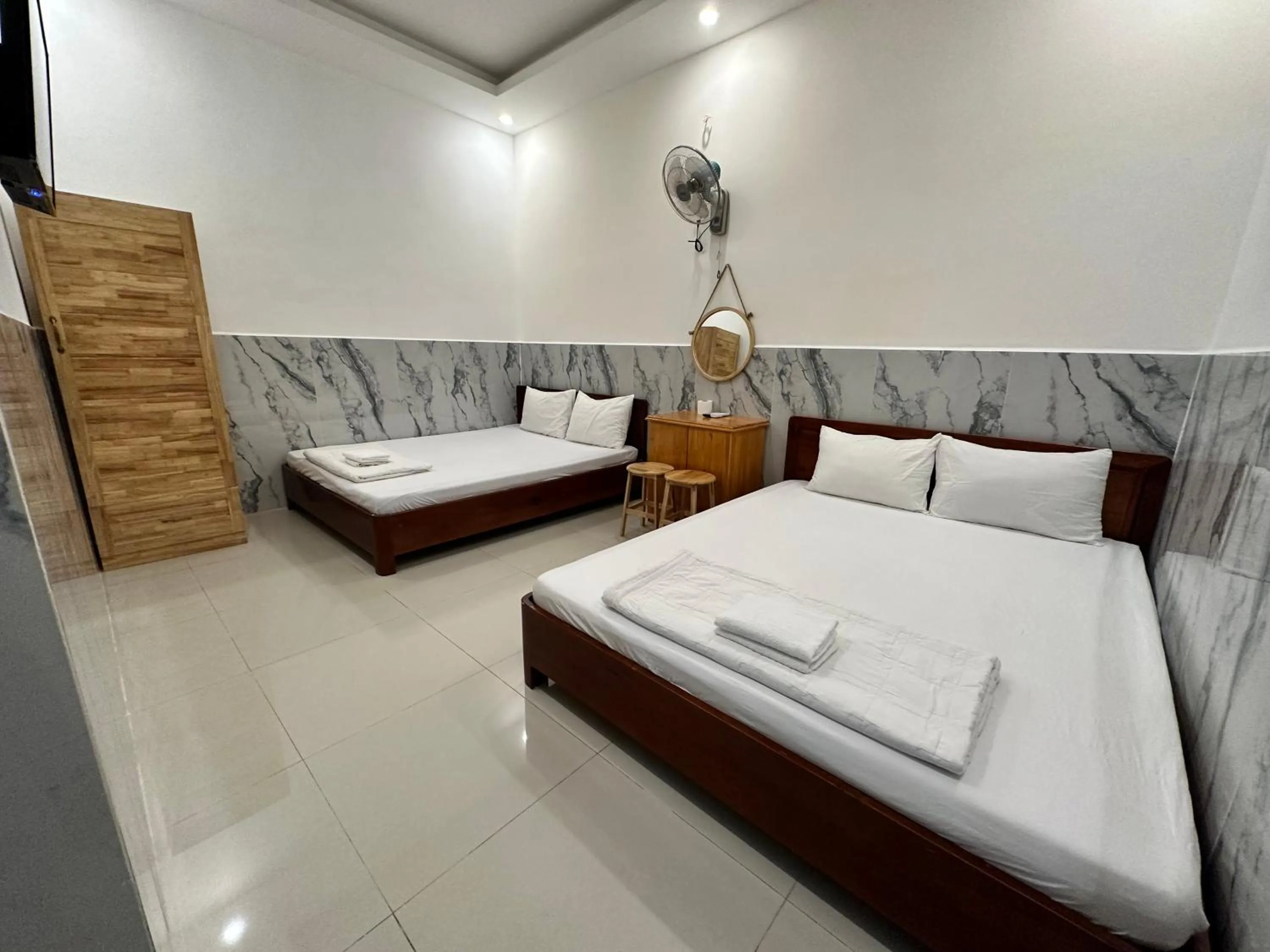 Bed in Anh Thư Motel
