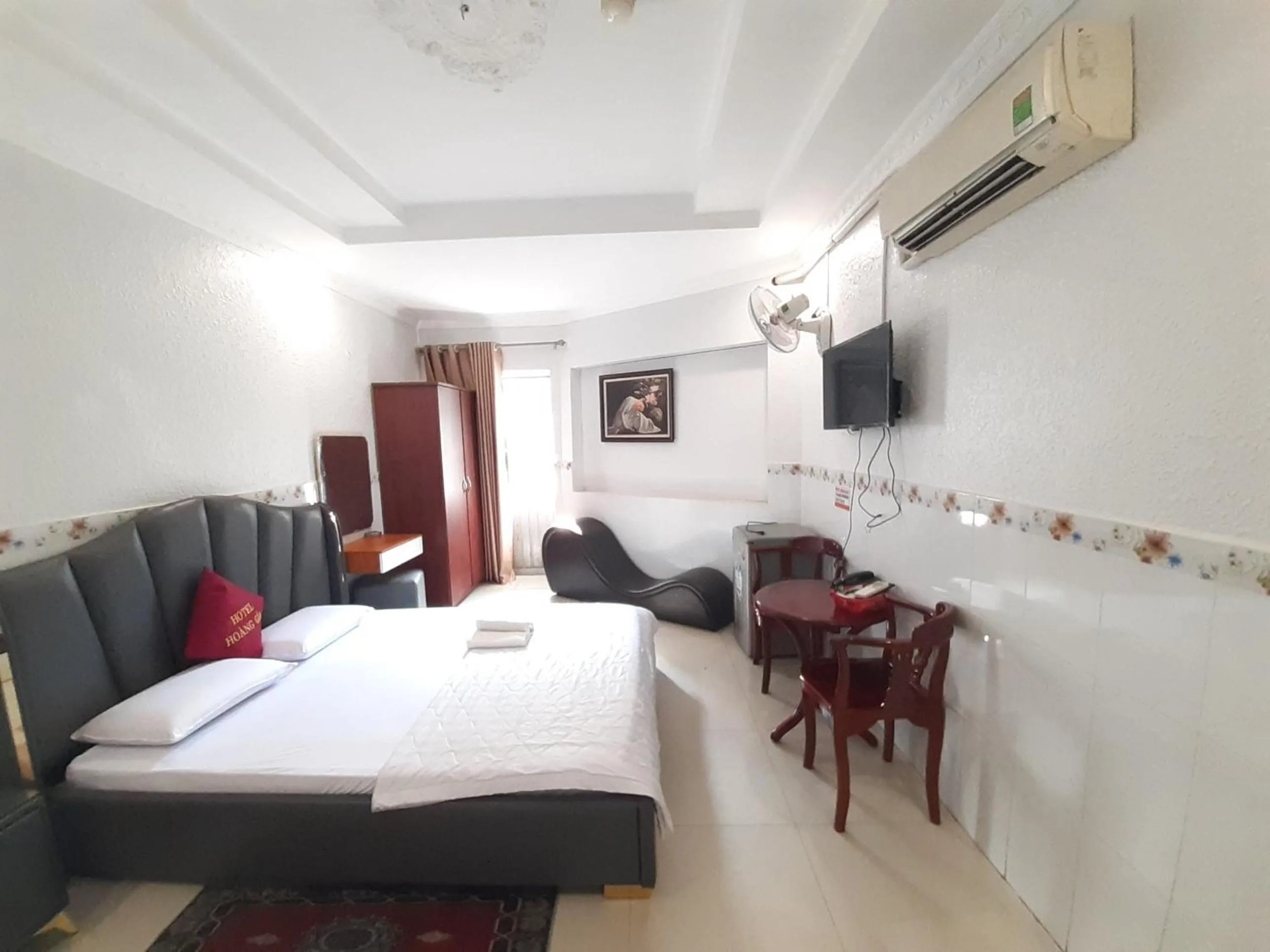 Bedroom in OYO 1226 Hoang Gia Hotel