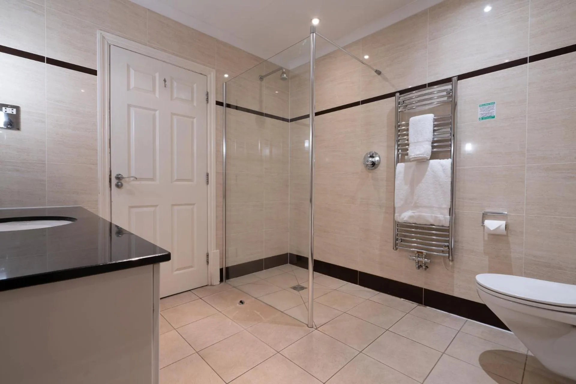 Bathroom in Hollin House Hotel