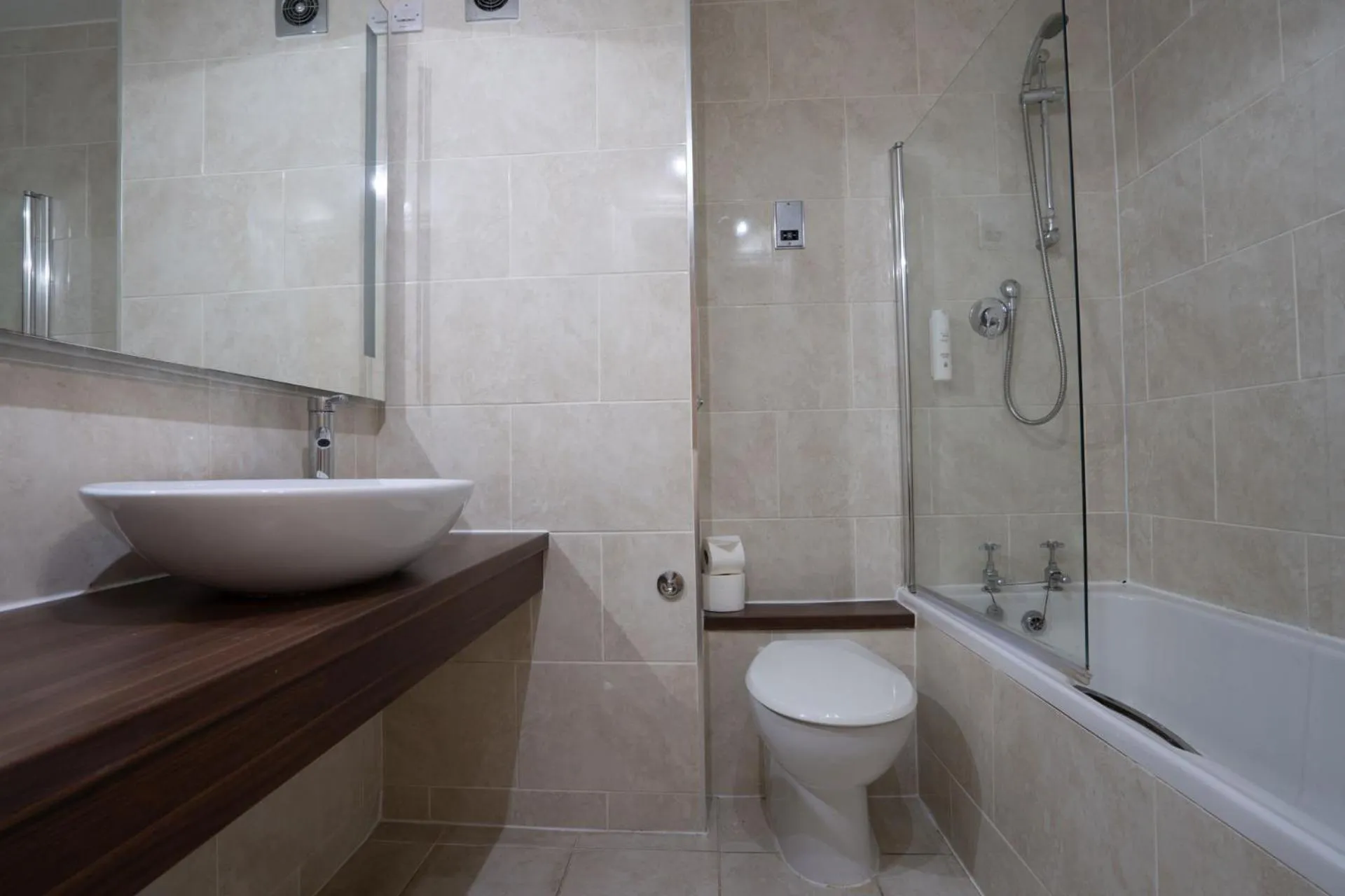 Bathroom in Hollin House Hotel