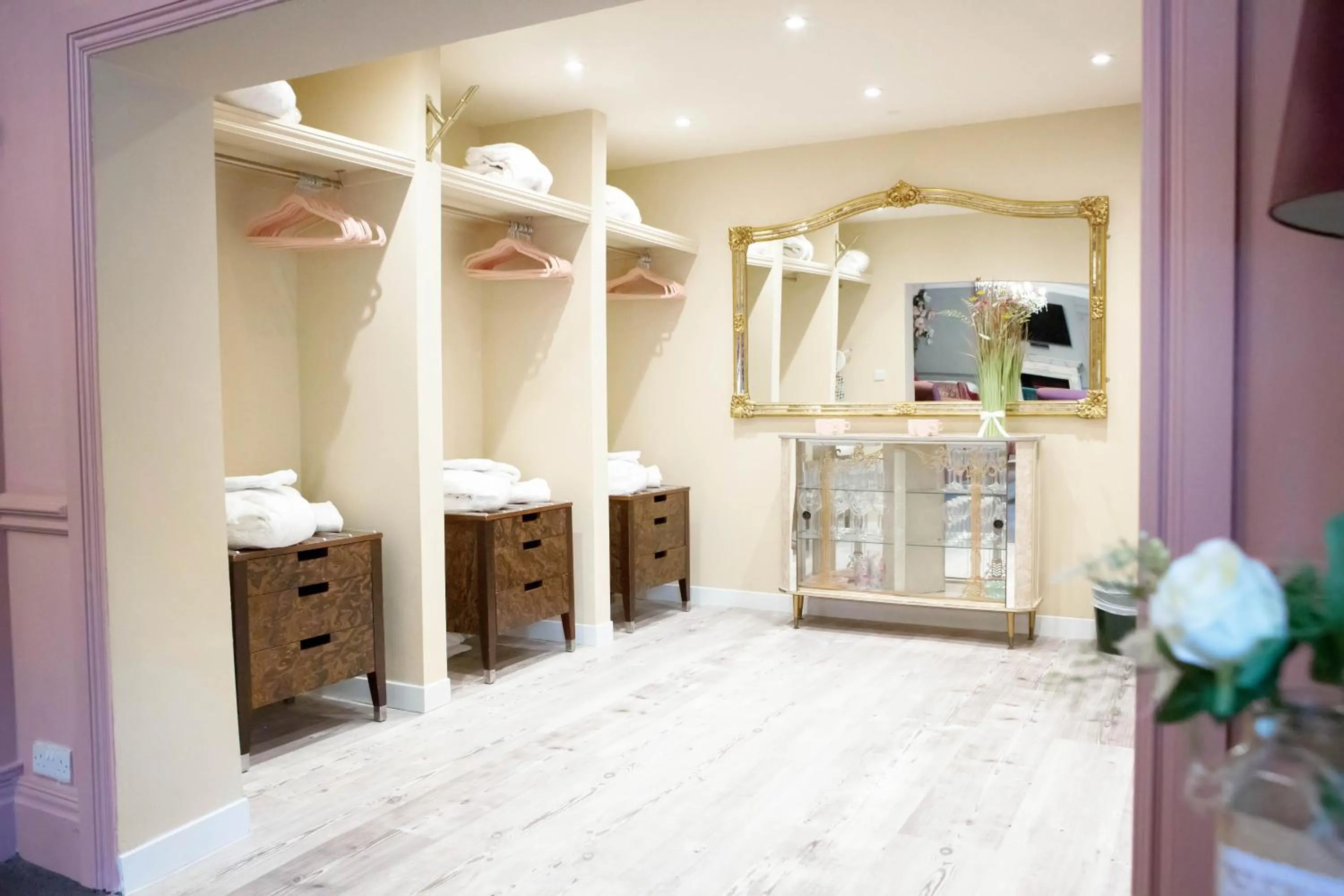 wardrobe in Hollin House Hotel